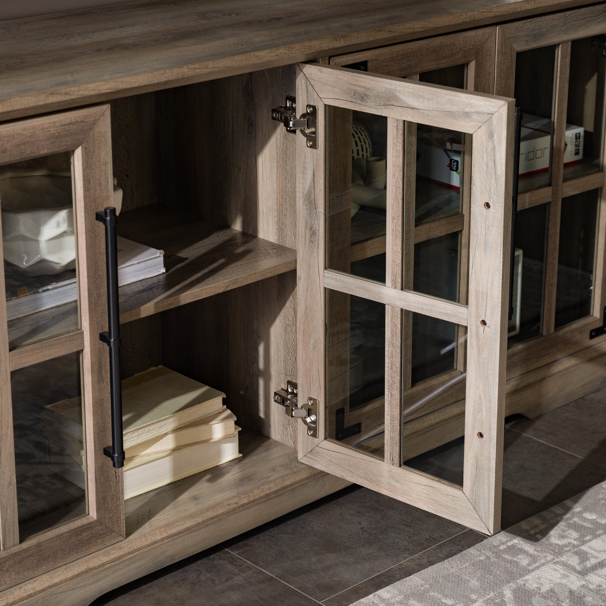 Mueble de TV de 4 puertas estilo granja Abigail de 58"