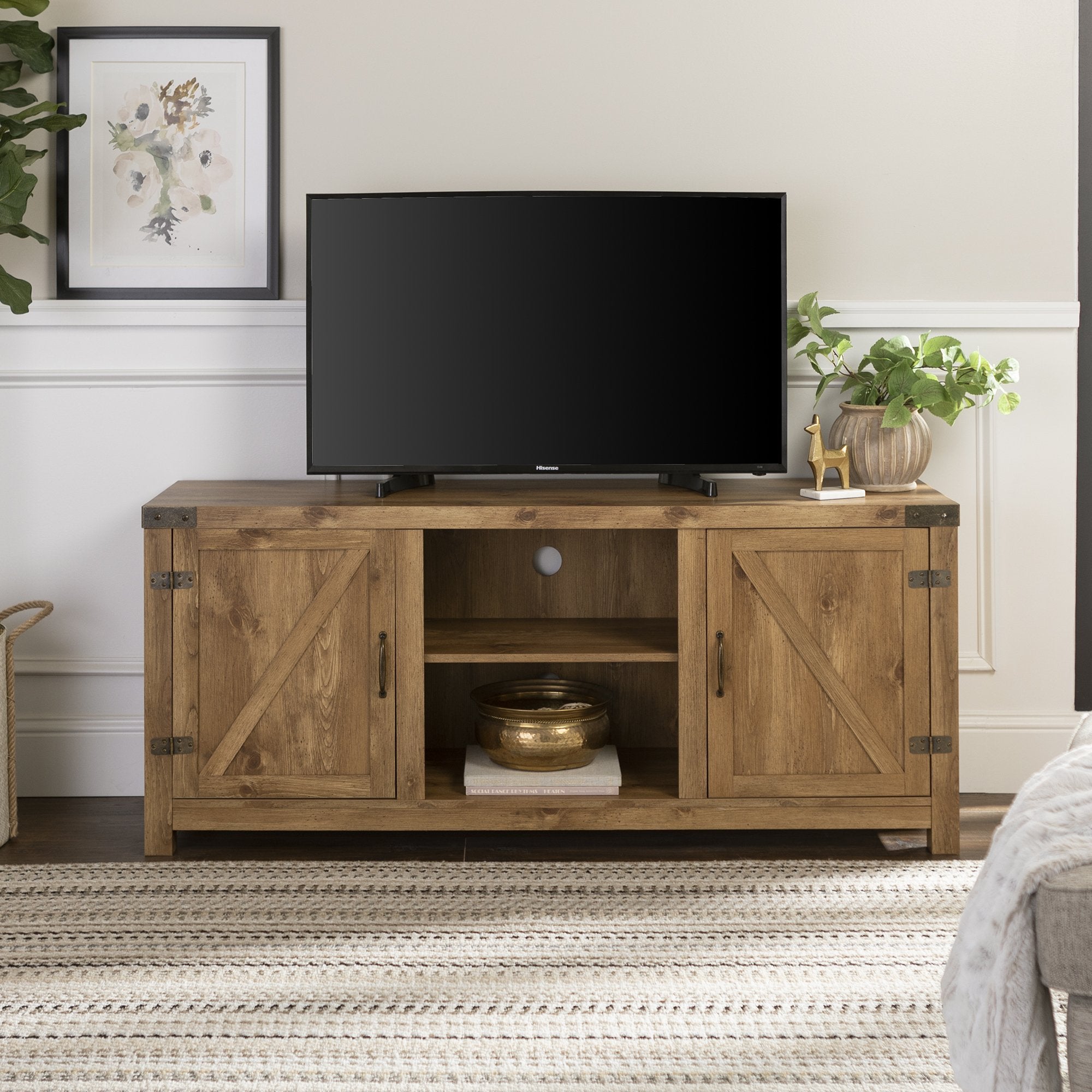 Mueble de TV con puerta de granero
