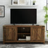 Mueble de TV con puerta de granero