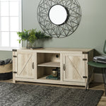 Mueble de TV con puerta de granero