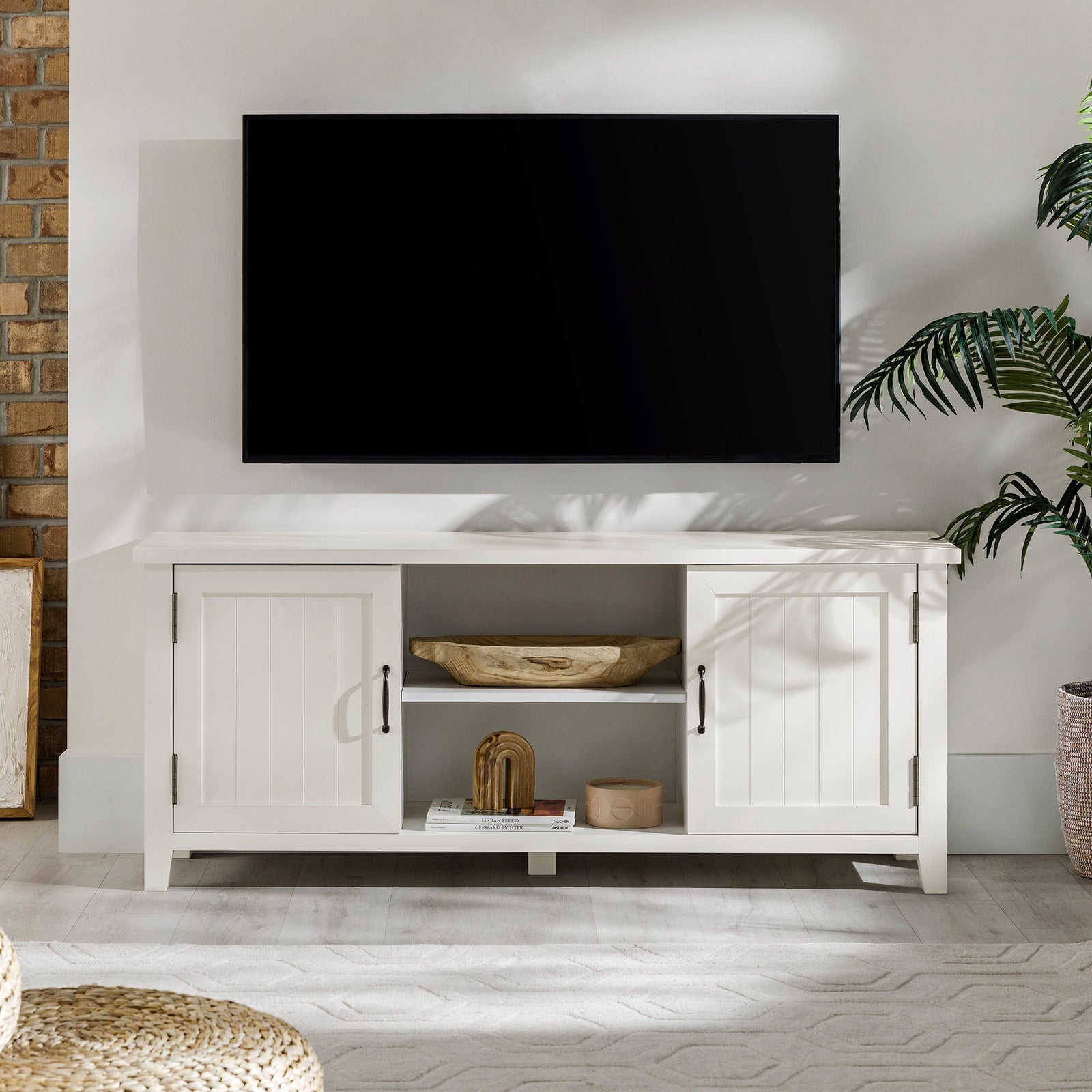 Mueble de TV de 2 puertas con ranuras moderno de 58