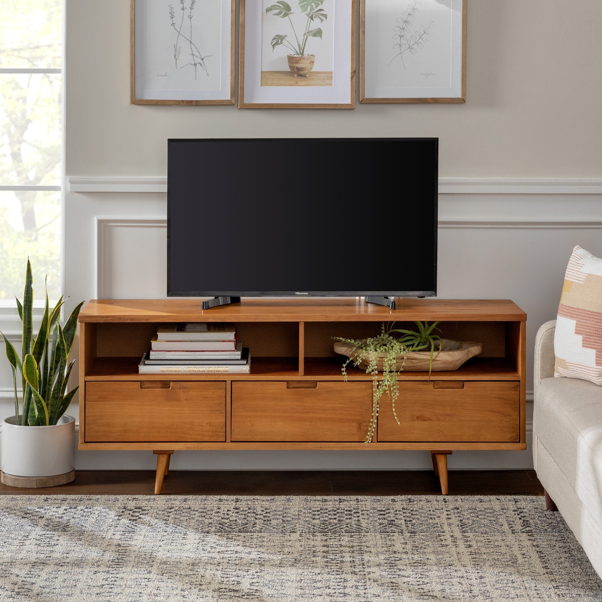 Consola de TV de madera maciza con 3 cajones Sloane