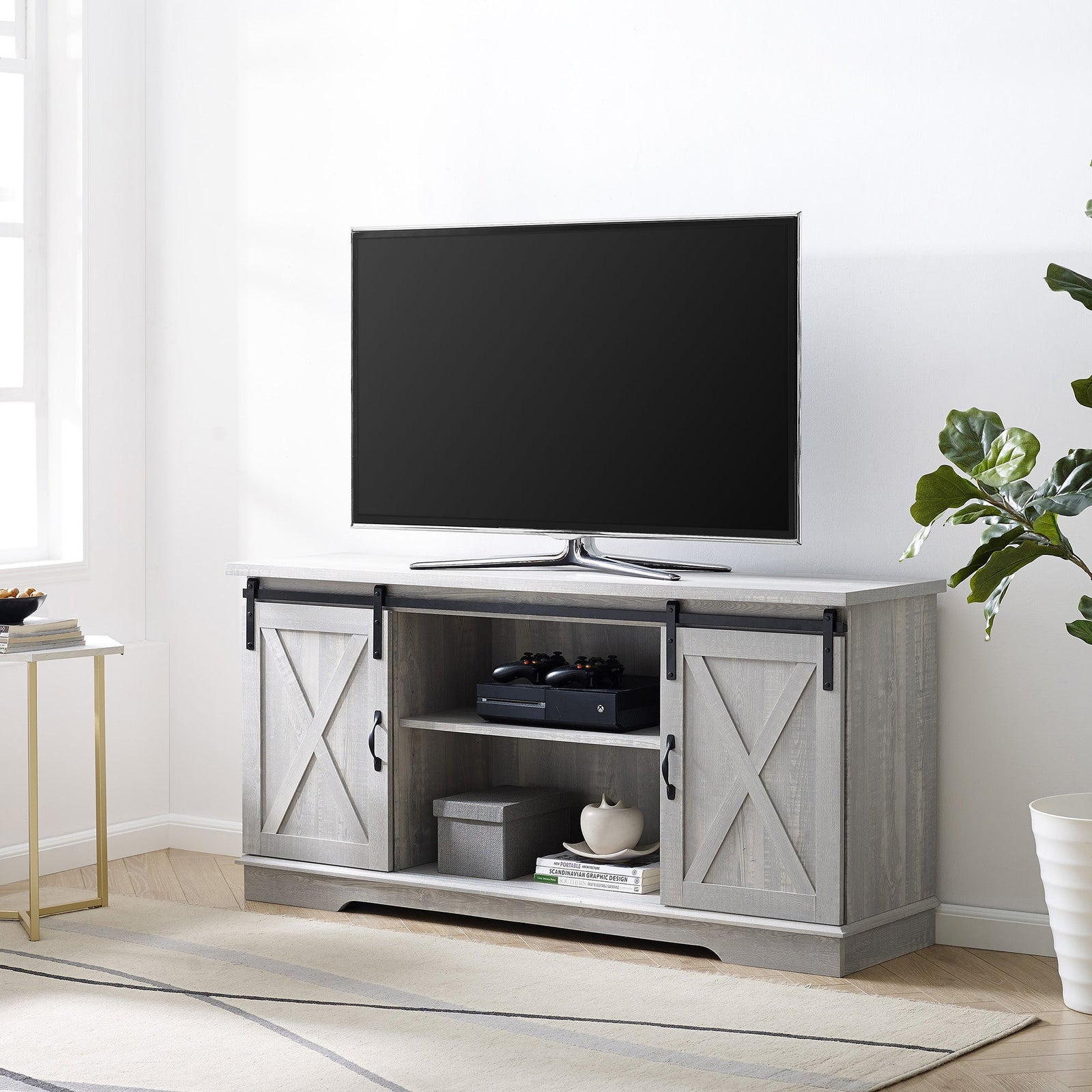 Soporte para TV con puerta corrediza de granero de 58