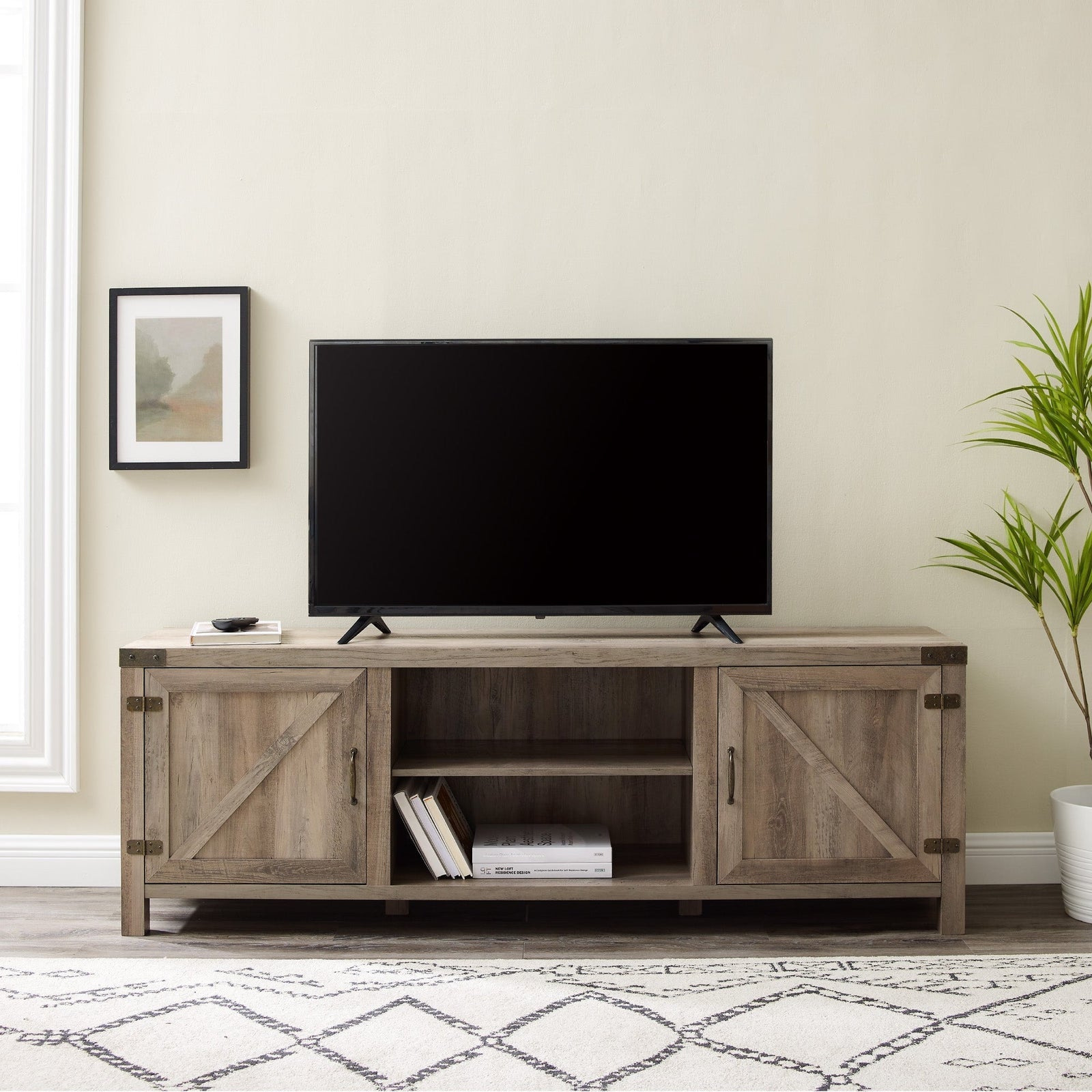 Mueble de TV con puerta de granero