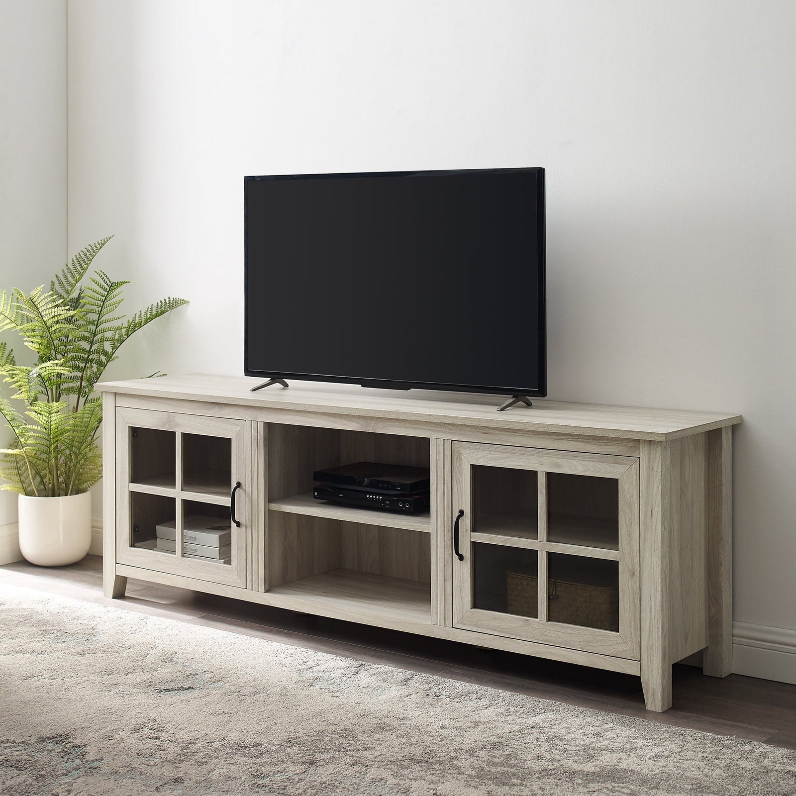 Mueble de TV de madera con dos puertas y ventana de 70