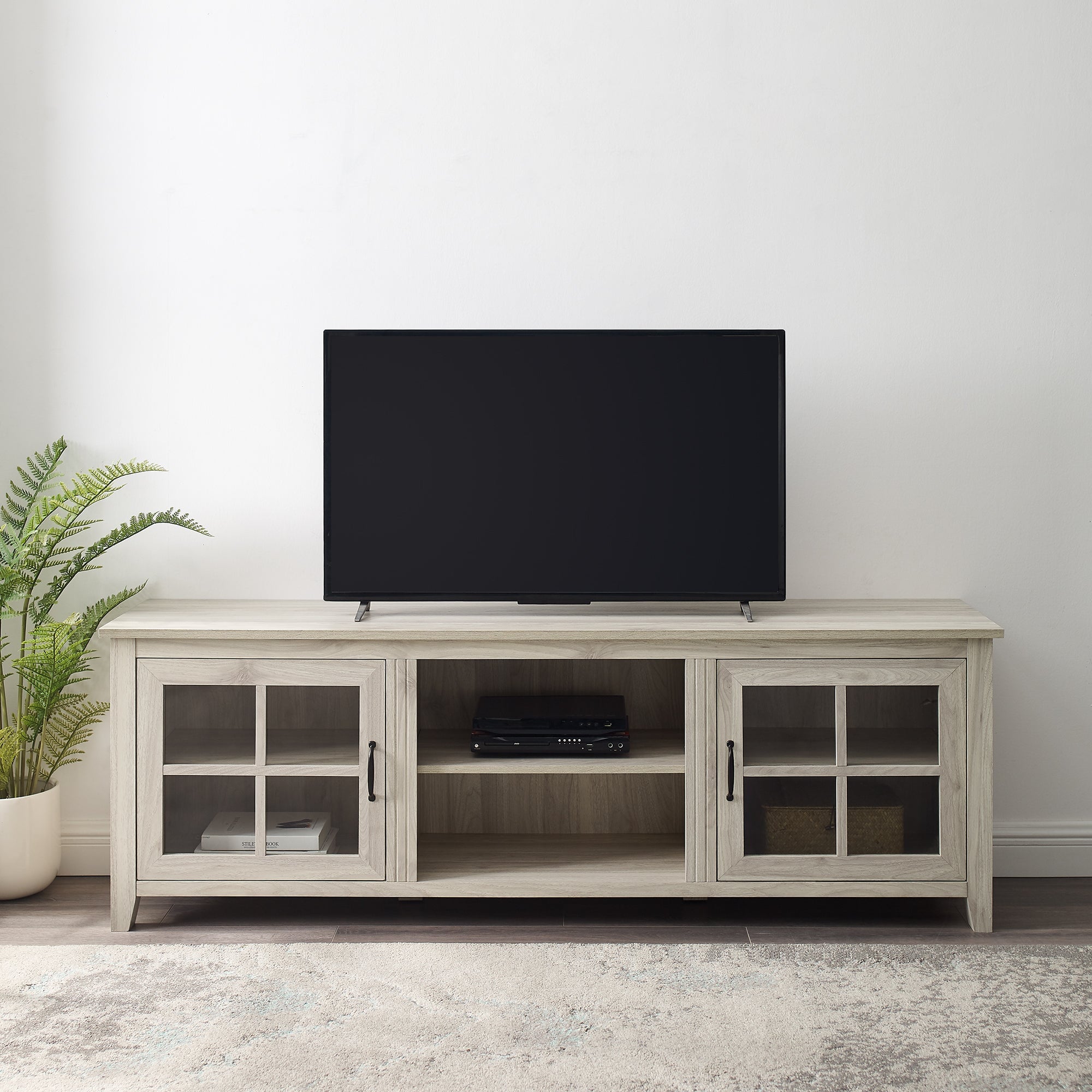Mueble de TV de madera con dos puertas y ventana de 70" de estilo rústico