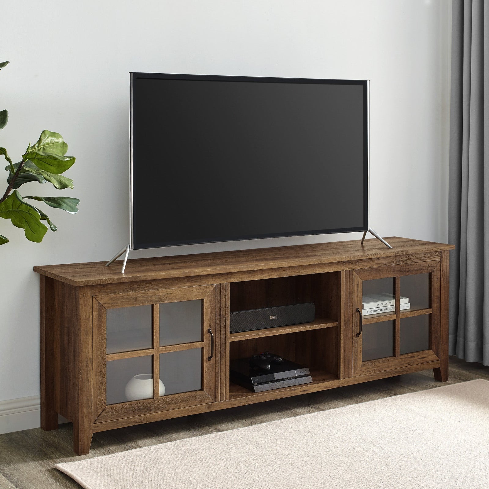 Mueble de TV de madera con dos puertas y ventana de 70