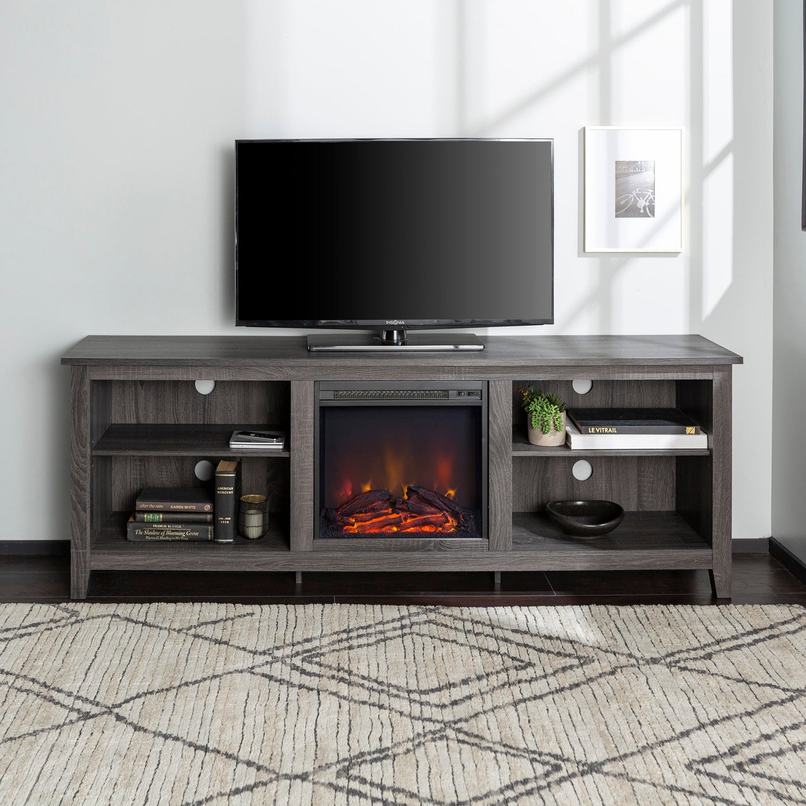 Mueble de TV con chimenea Essential