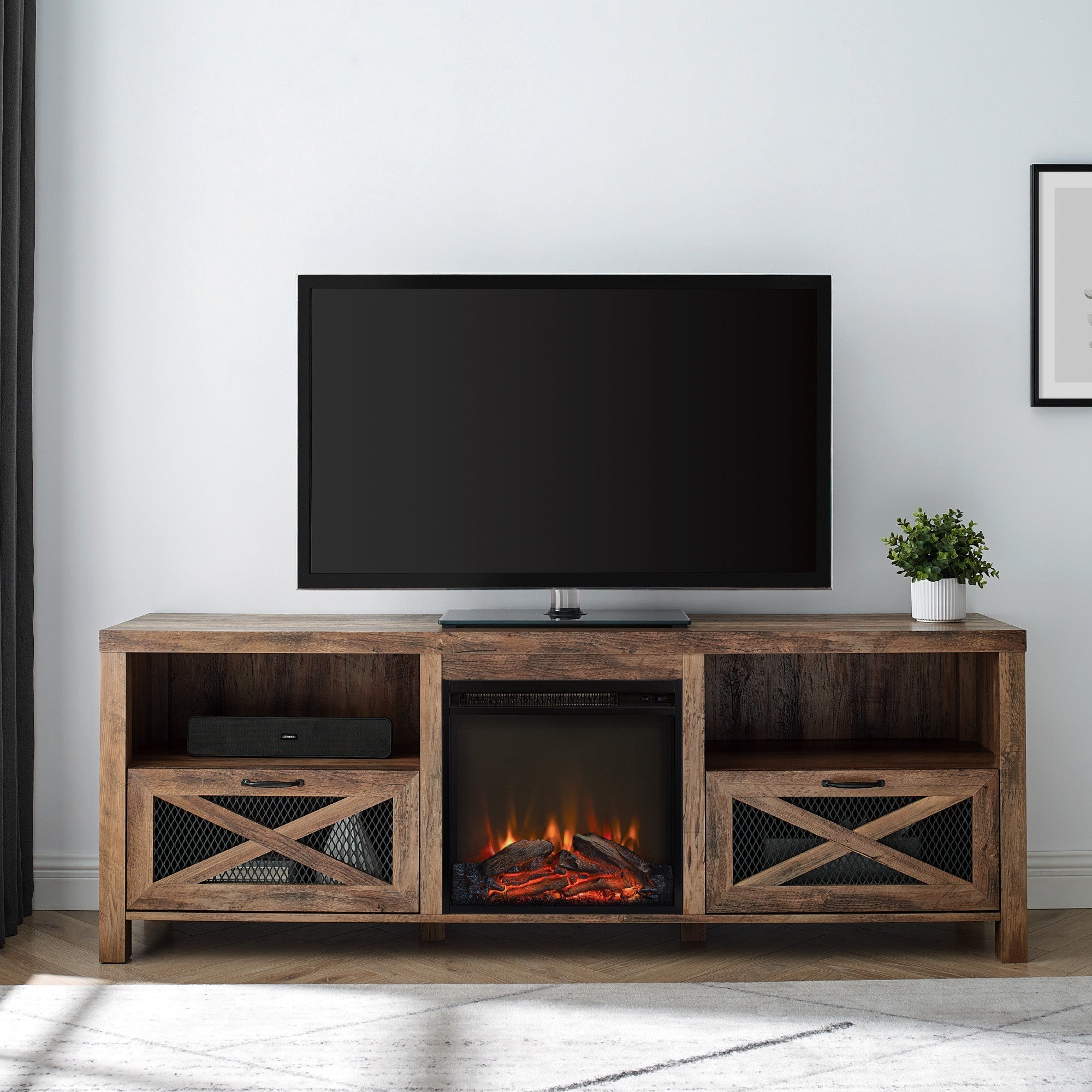 Mueble de TV con chimenea rústica de 70" de Farmhouse Abilene