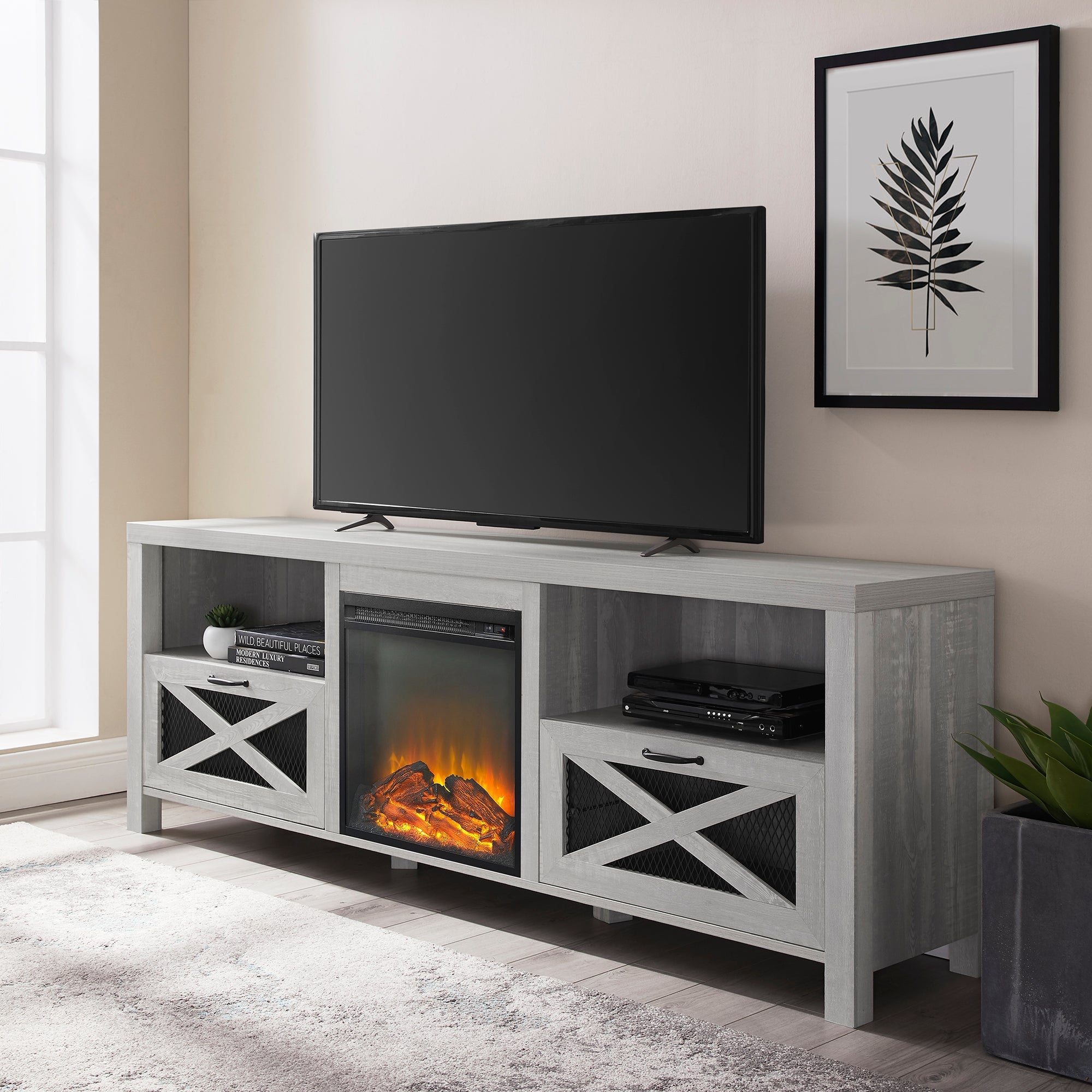 Mueble de TV con chimenea rústica de 70" de Farmhouse Abilene