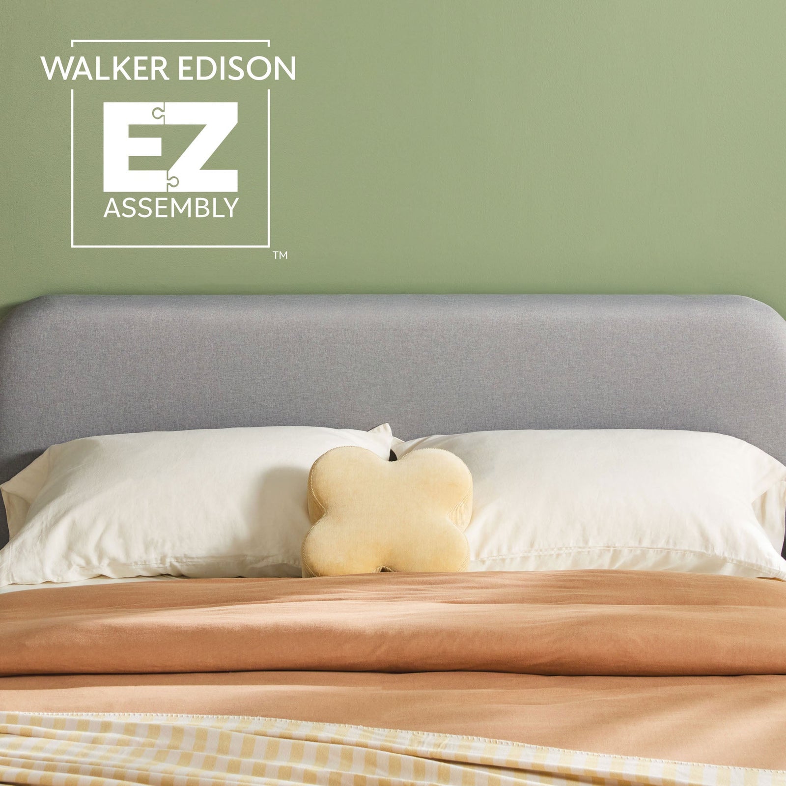 Cabecero tapizado contemporáneo Annette con estructura de cama de madera curva