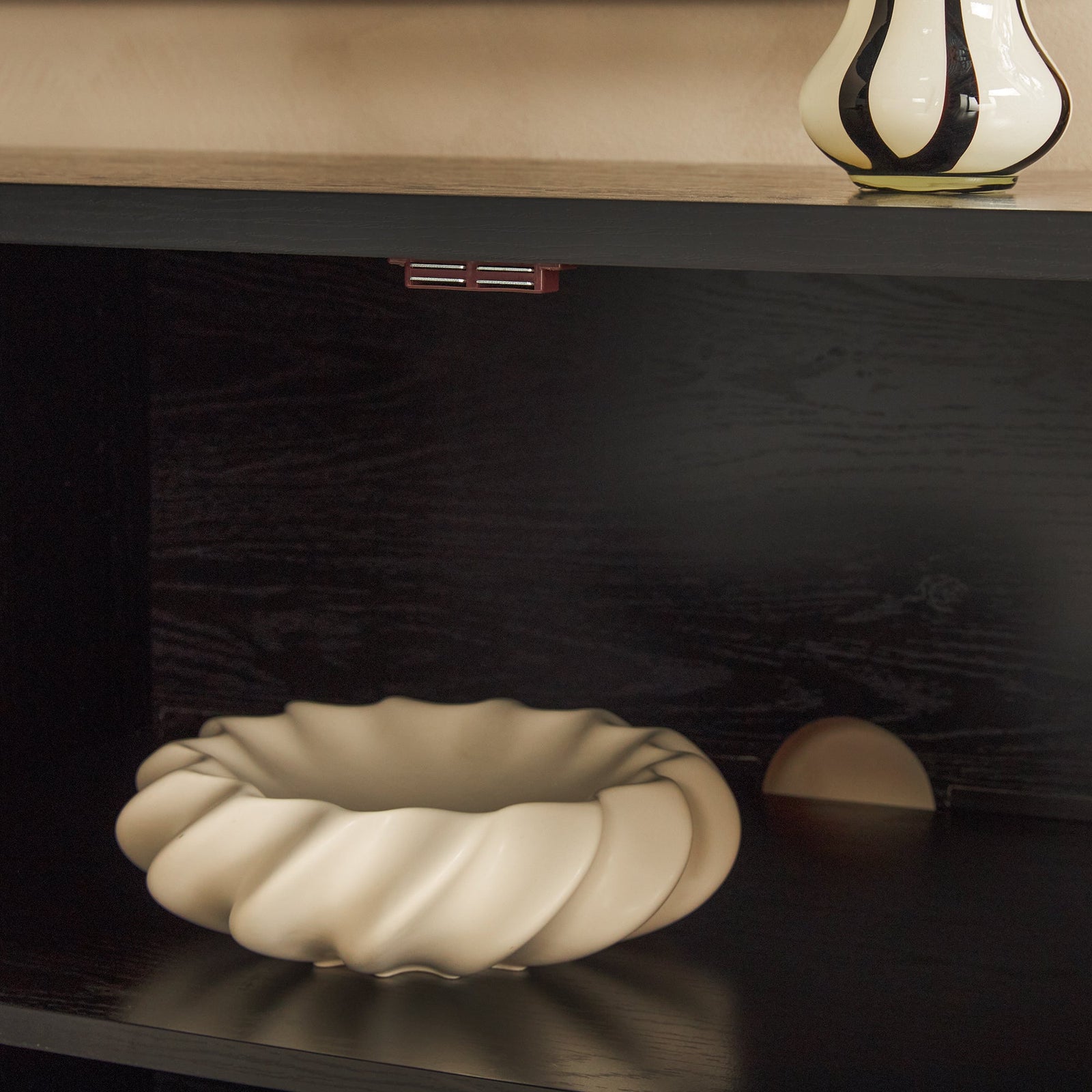 Aparador curvo moderno con mueble para TV Chantelle