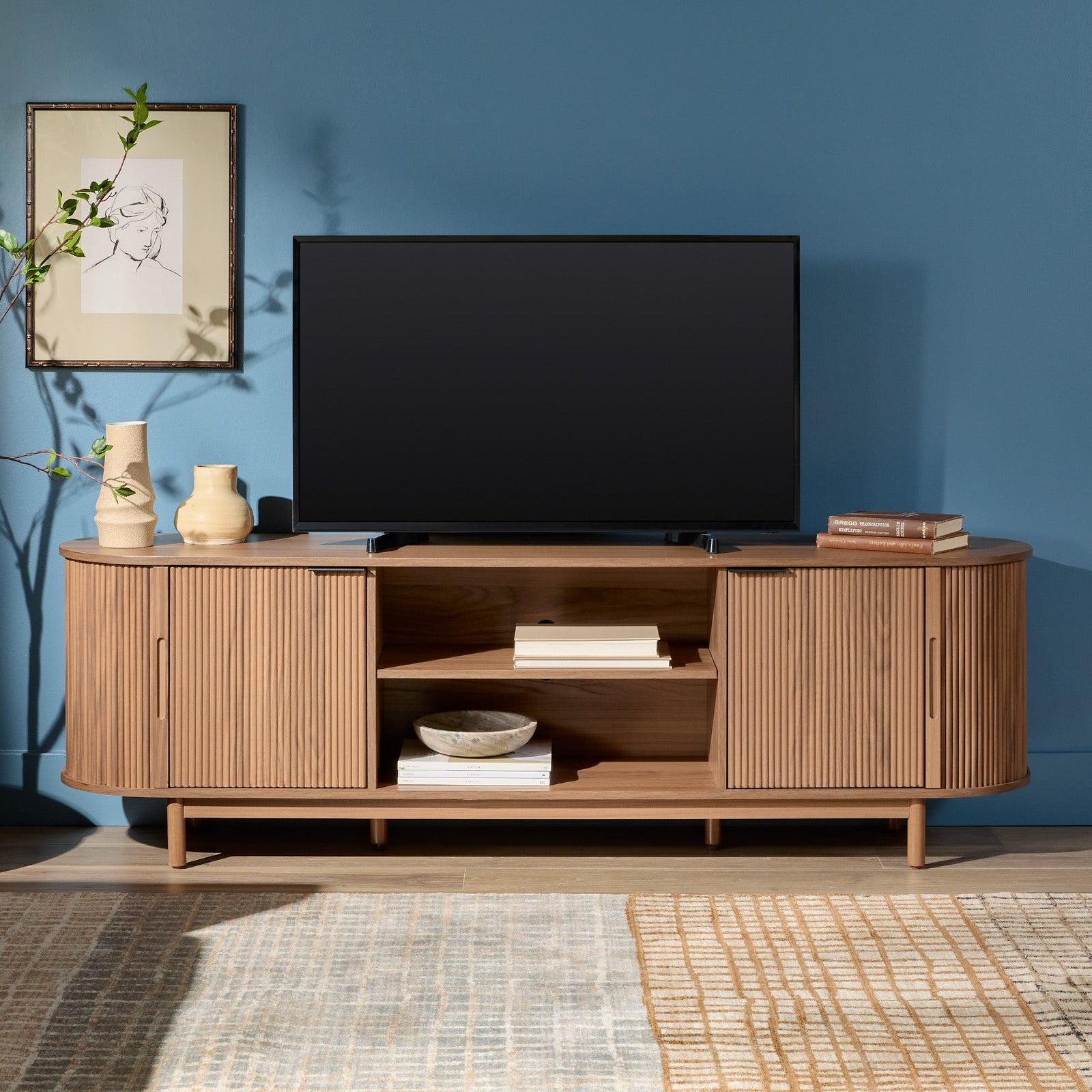 Mueble de TV moderno con estructura de caña Chloe