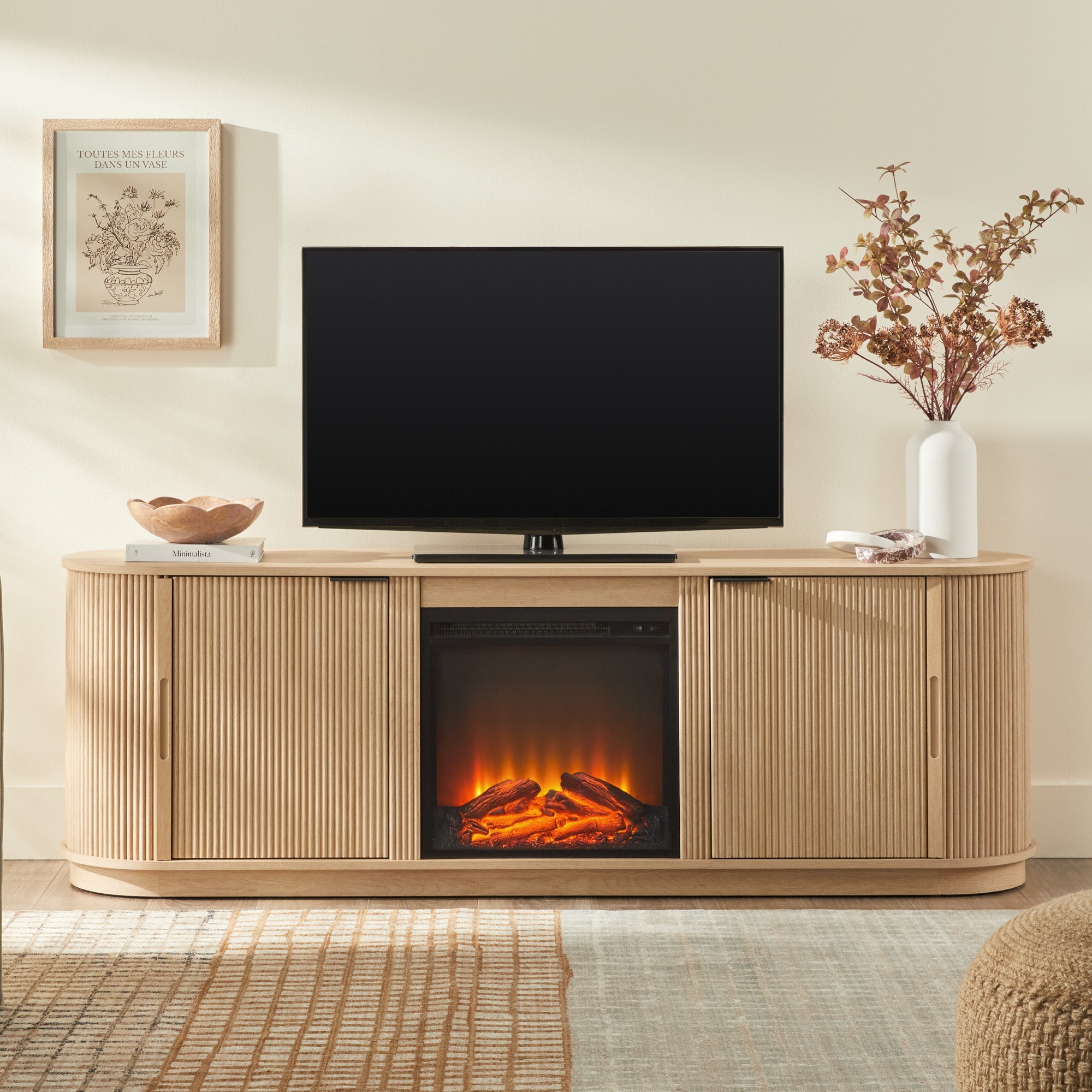 Mueble de TV con chimenea de caña escandinava moderna Chloe en 2 tamaños