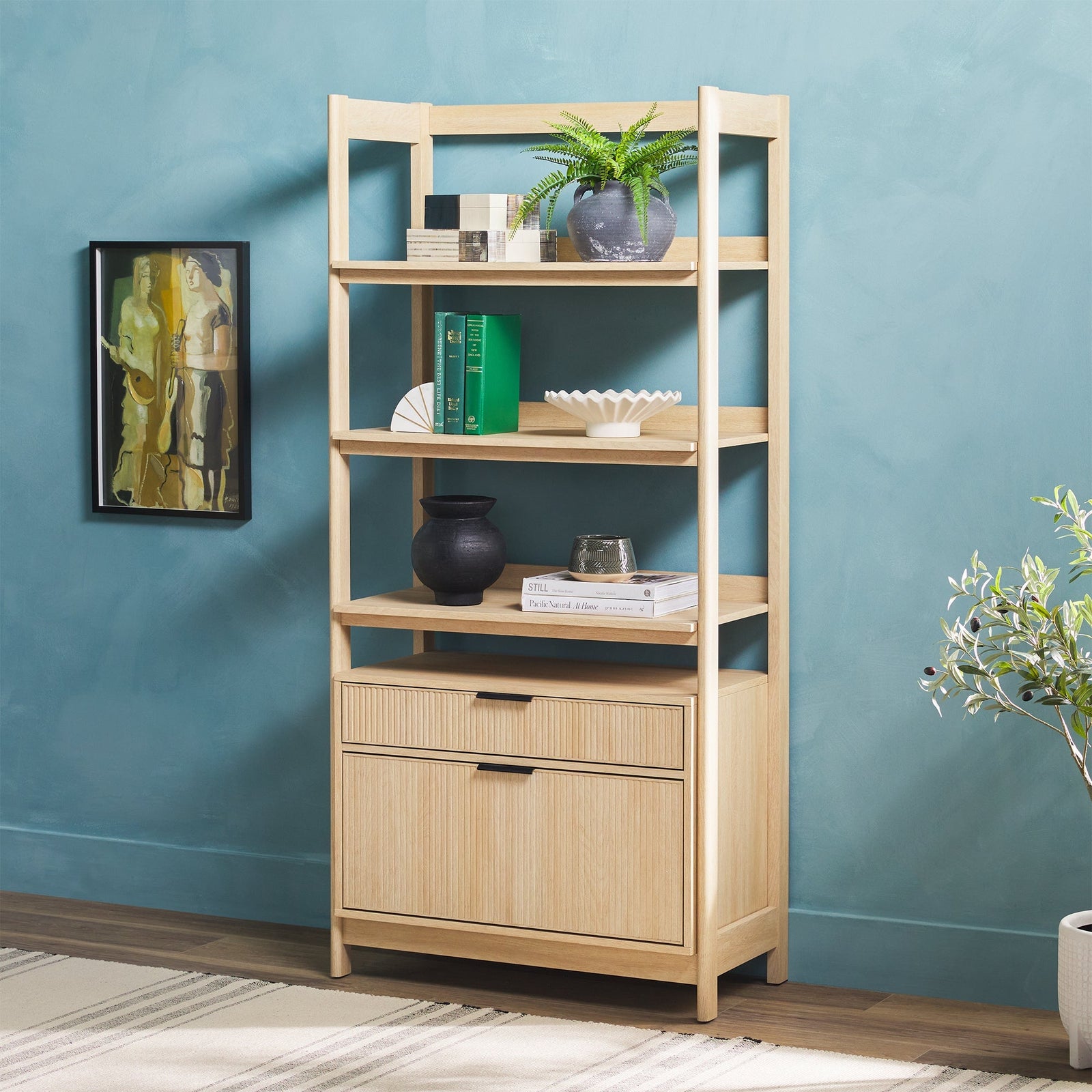 Estantería ancha de láminas de estilo escandinavo moderno de Holmes