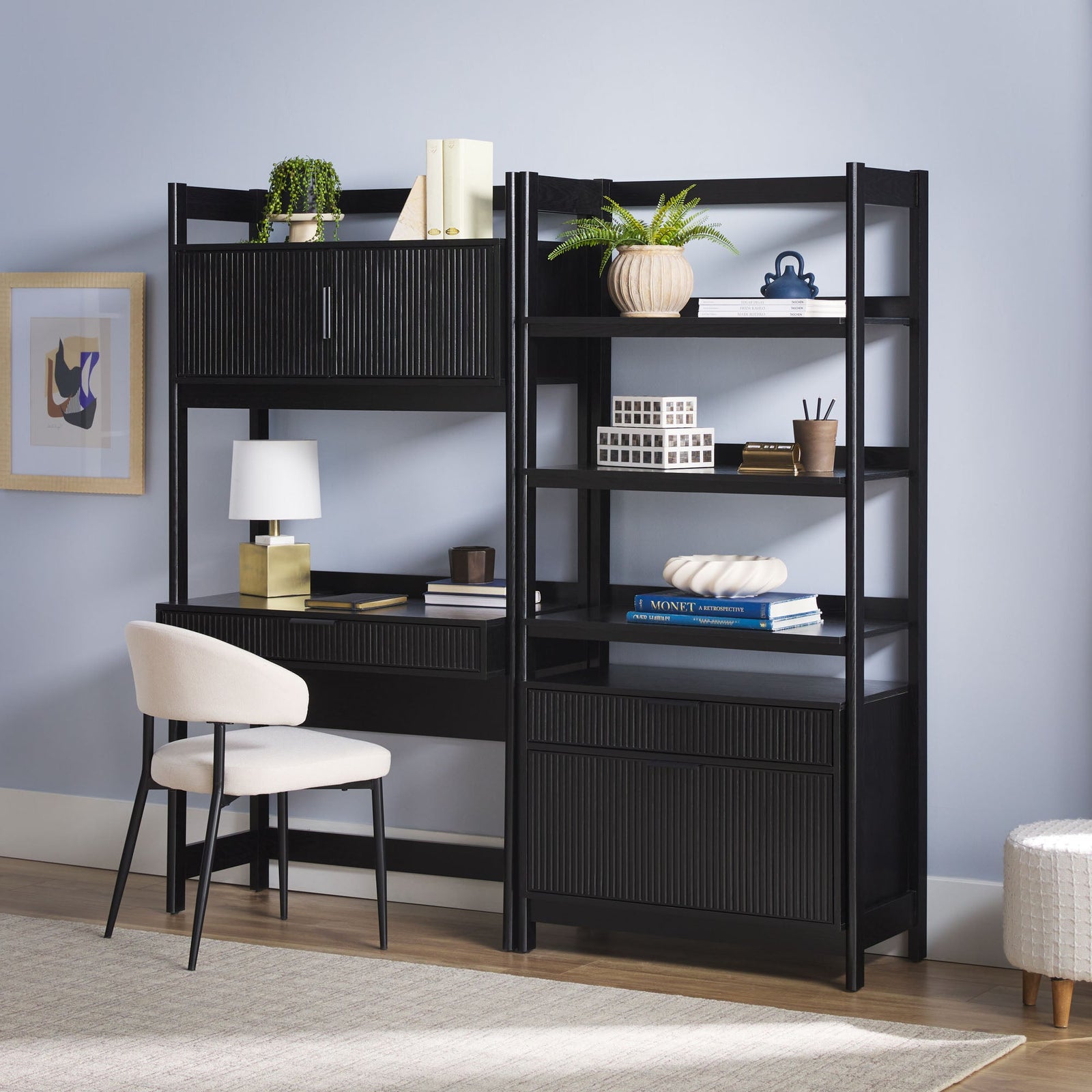 Estantería ancha de láminas de estilo escandinavo moderno de Holmes