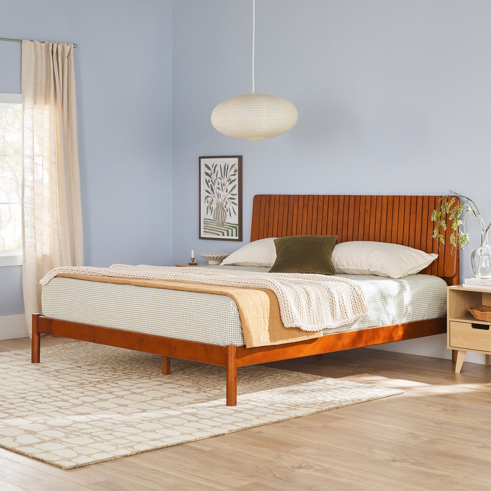 Cabecero de listones Cama de madera maciza de estilo moderno de mediados de siglo