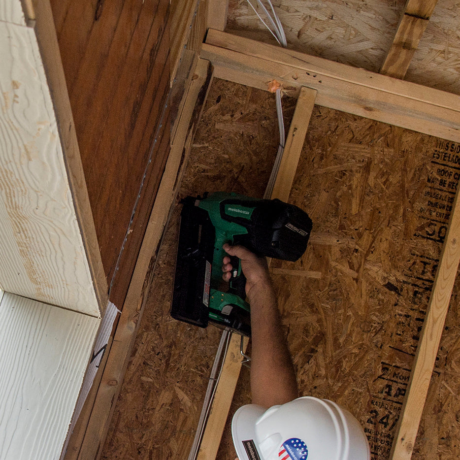 Metabo HPT NR1890DCSTM 18V MultiVolt Cordless 3-1/2
