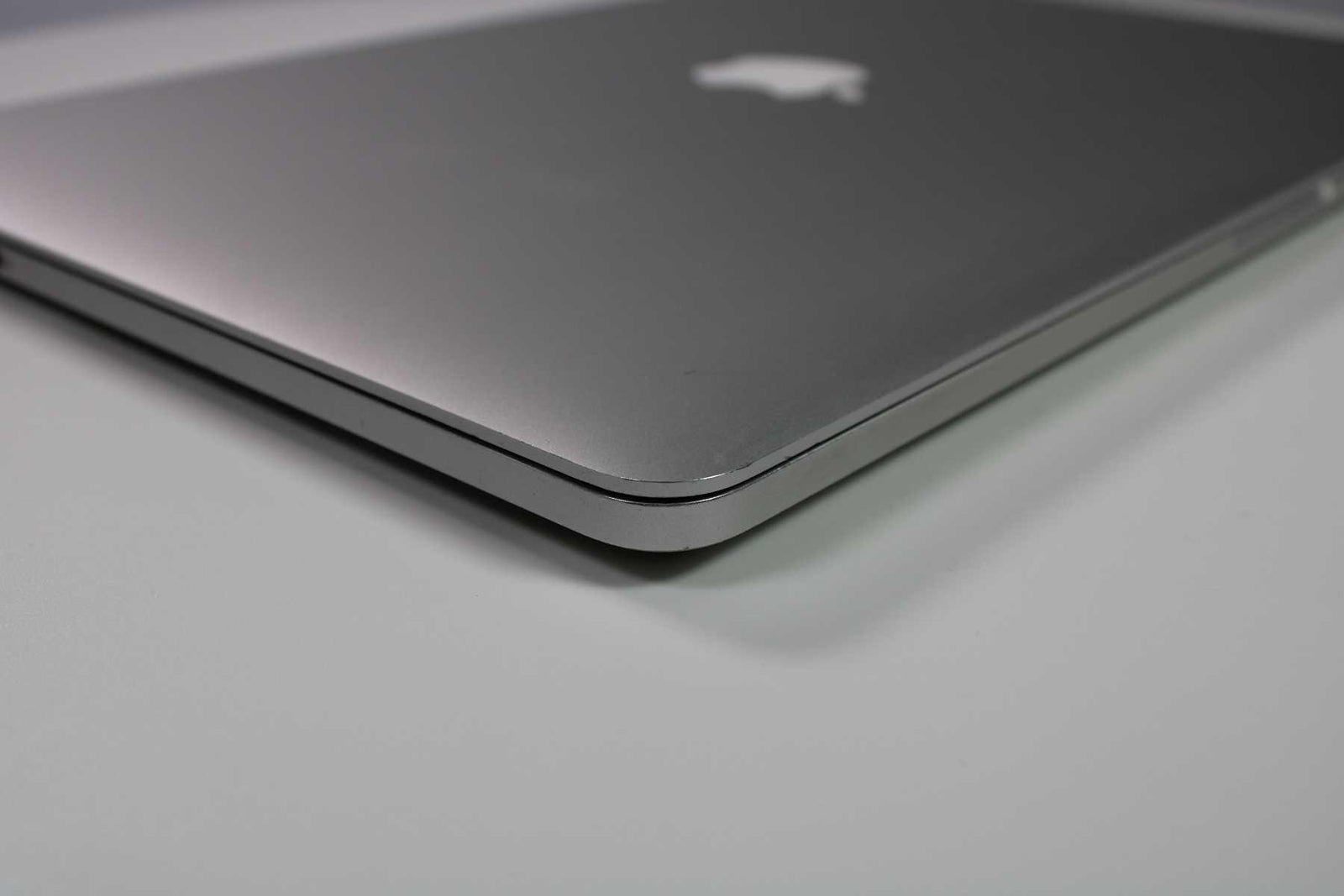 Apple MacBook Pro 15-inch 2013 2.8GHz Core i7 16GB RAM Dual GPU (Wear & Tear Special)