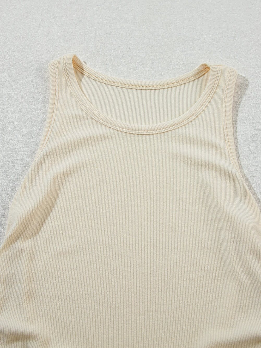 Solid Color Sleeveless Top