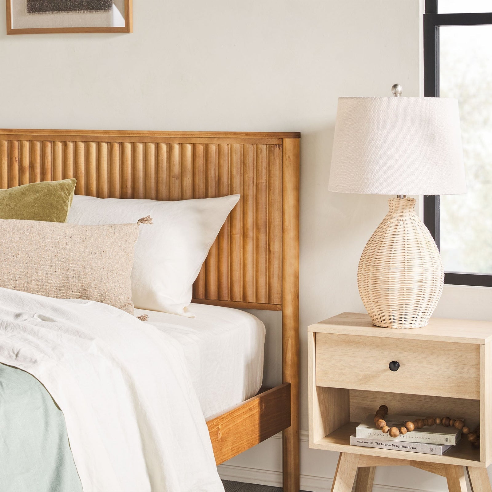 Cabecero de cama de madera maciza con diseño contemporáneo de París