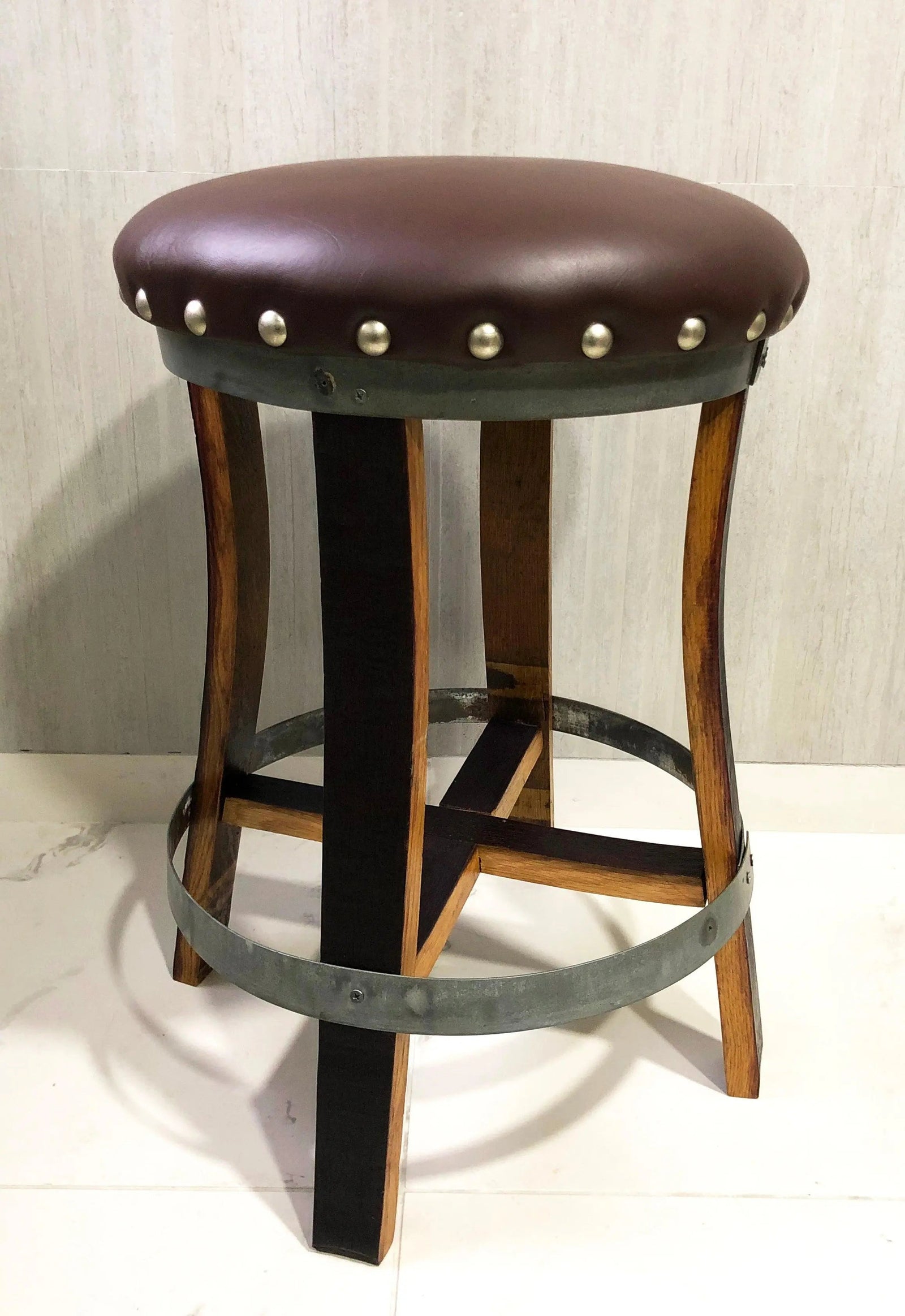 Taburete de bar de barril de roble marrón - Tapizado de espuma viscoelástica - Taburete de bar de madera de barril de whisky - Altura de mostrador - Silla de barril de vino hecha a mano