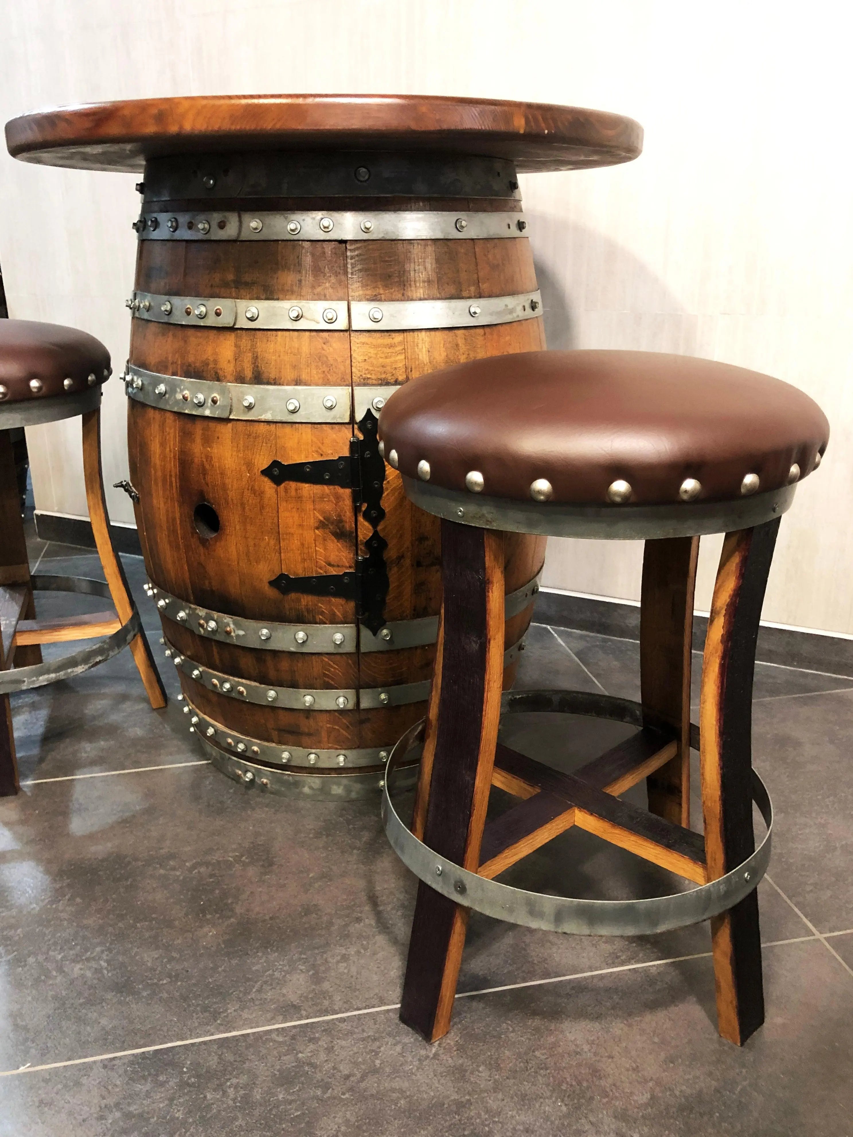 Taburete de bar de barril de roble marrón - Tapizado de espuma viscoelástica - Taburete de bar de madera de barril de whisky - Altura de mostrador - Silla de barril de vino hecha a mano