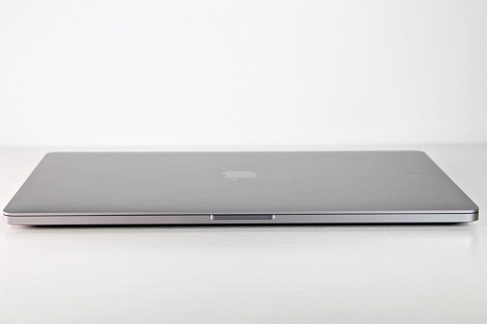 MacBook Pro (2019) 16-Inch - 2.4GHz Core i9 - 5300M - 16GB RAM - 512GB SSD - Great Condition