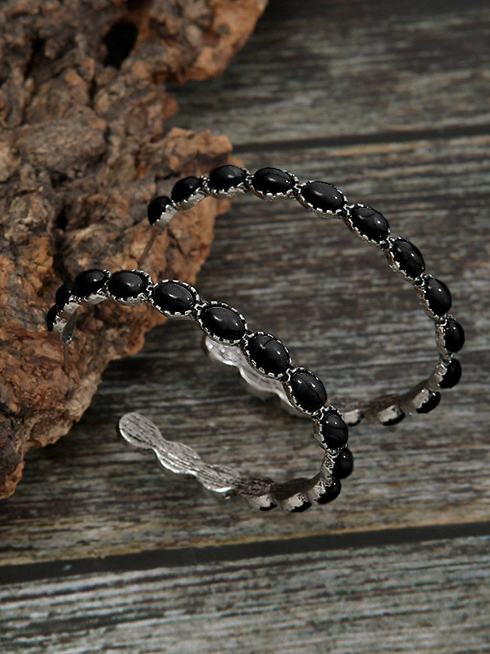 Retro C-shape Earrings with Black Gemstone Accents