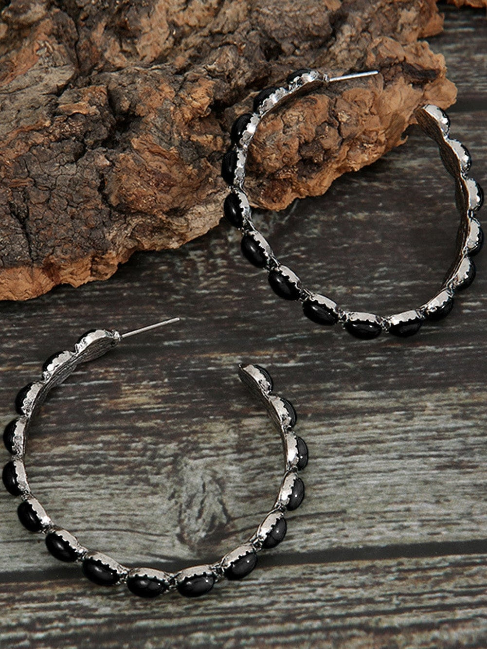 Retro C-shape Earrings with Black Gemstone Accents