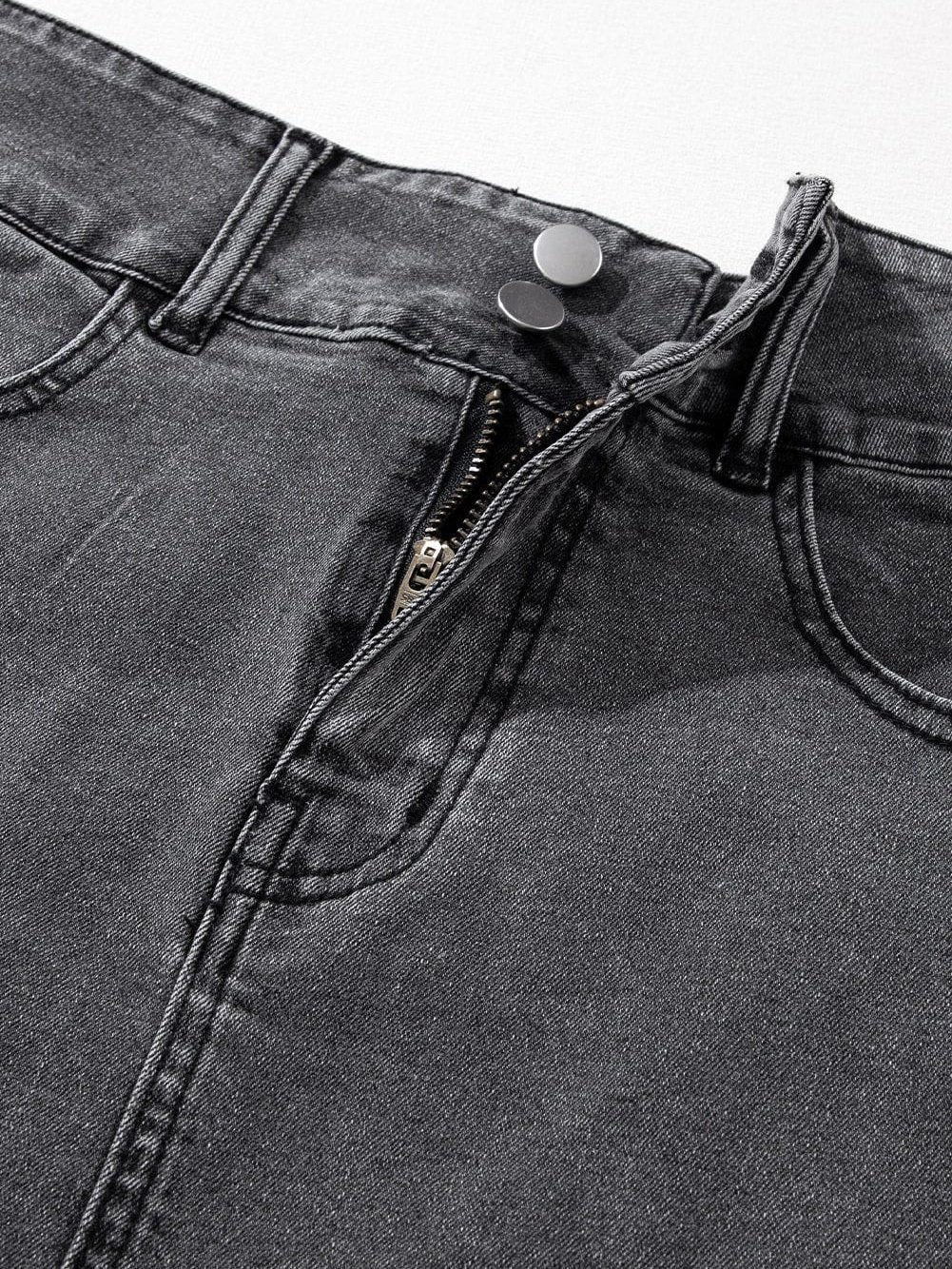 Vintage-Inspired Denim Pencil Skirt with Side Slit