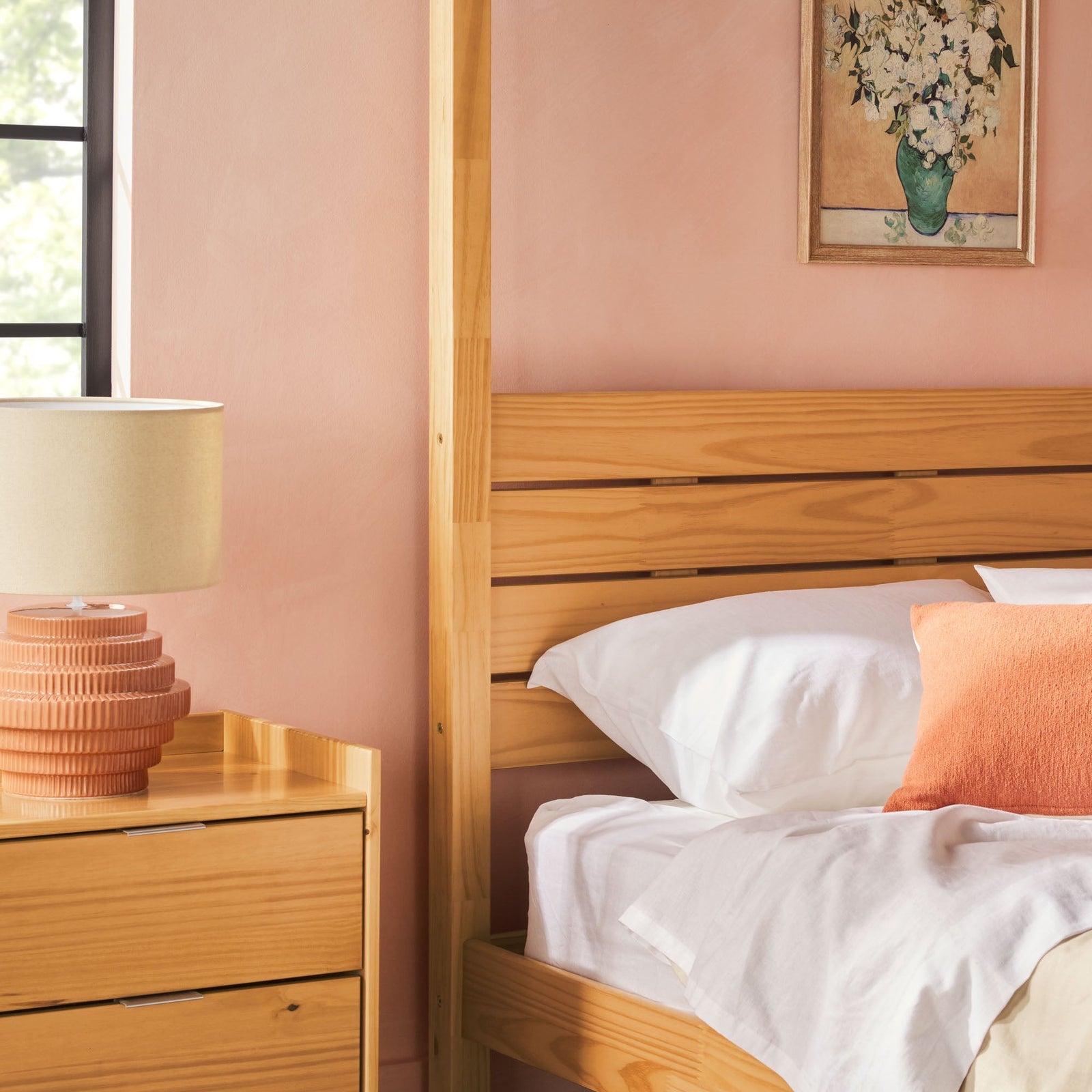 Colección de armazones de cama con dosel de madera maciza de Isla