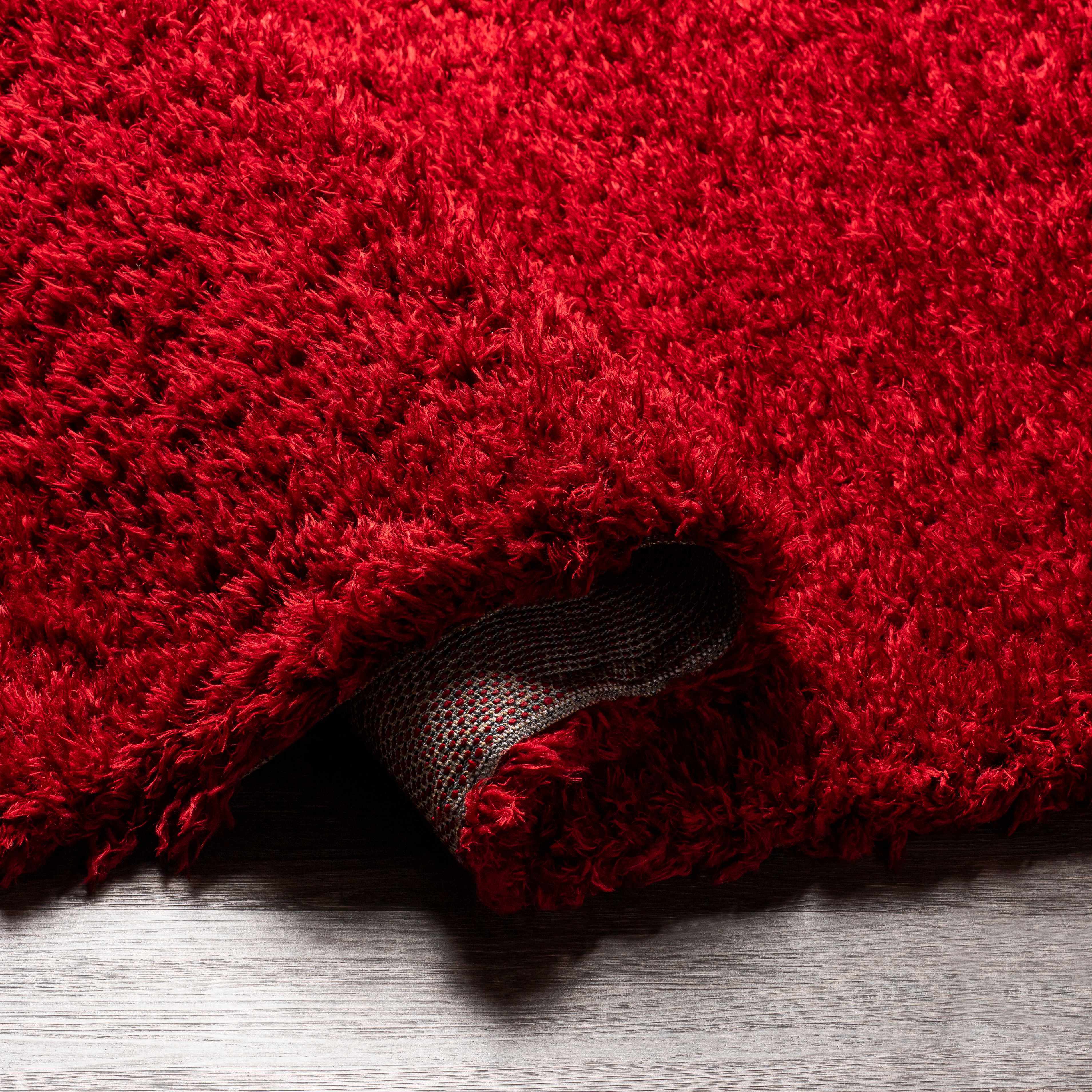 Alfombra peluda de color rojo liso Siari