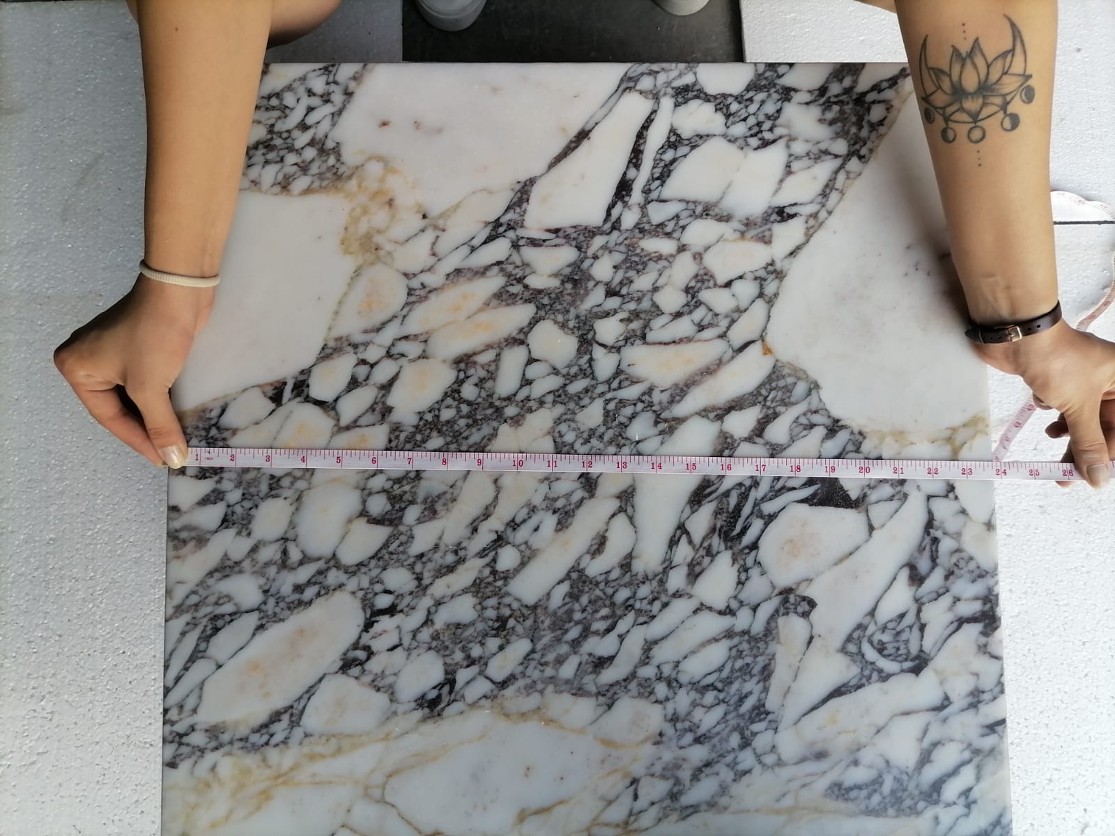 Calacatta Viola Marble Rectangular Prism Block Design Coffee Table (W)24