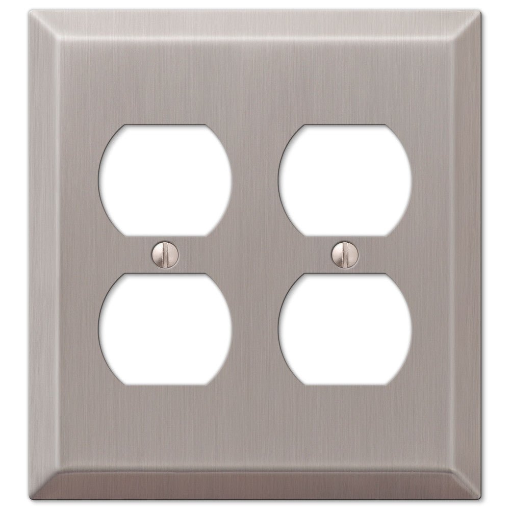 Placa de pared de acero con níquel cepillado Century - 2 dúplex