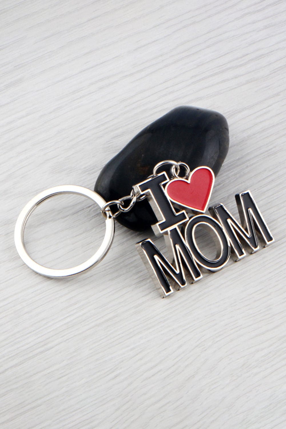 Chic Black Heart-shaped Keychain for Mom's Love