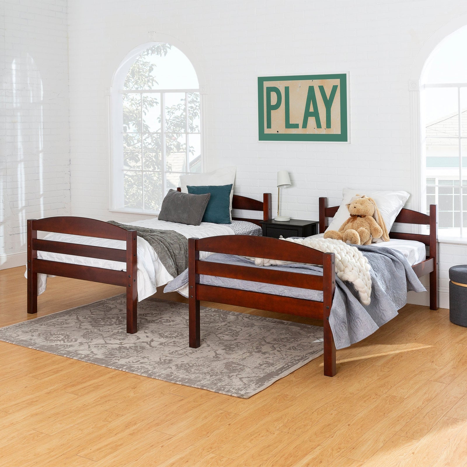 Cama litera de madera maciza Carolina de estilo transicional con dos camas individuales