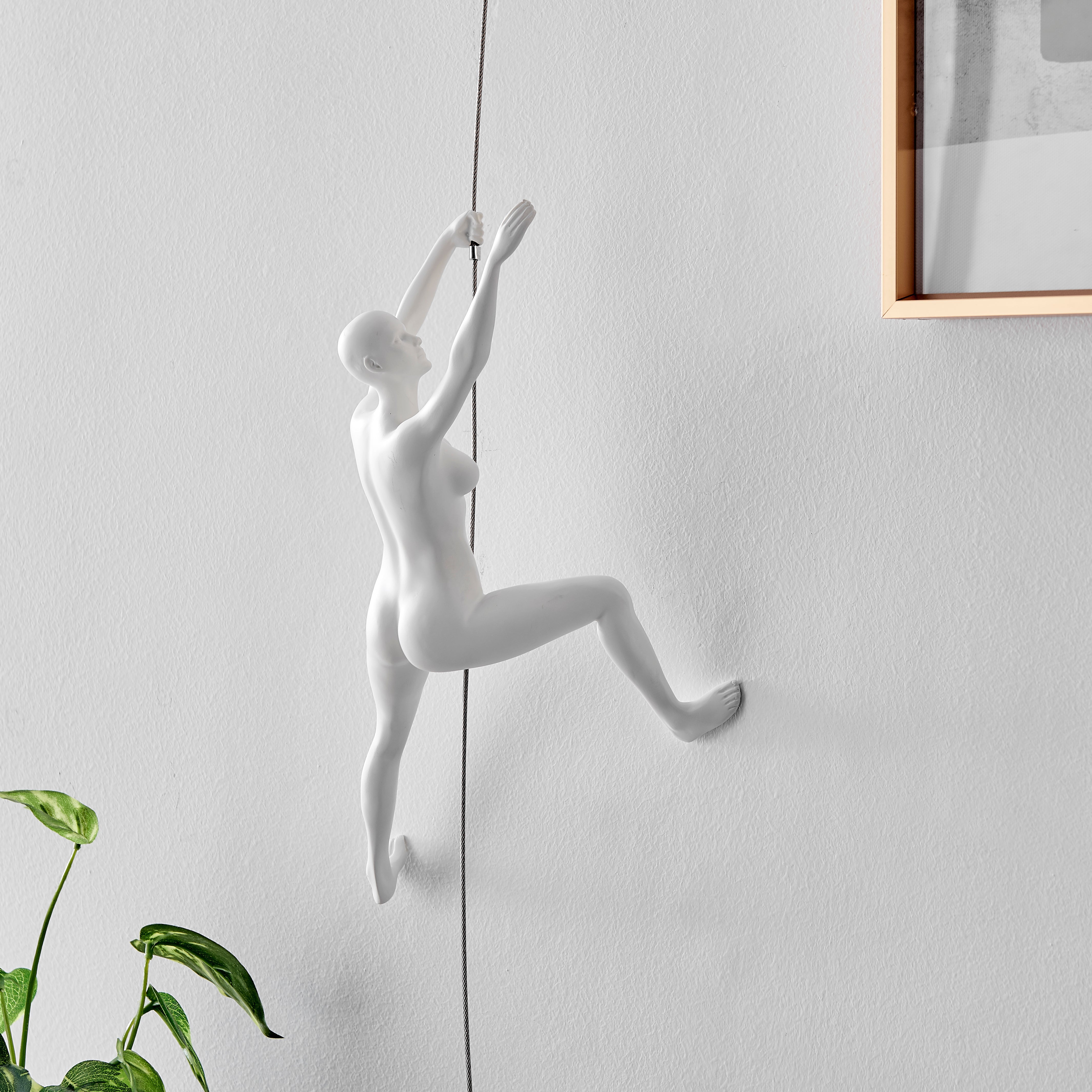 Conjunto de dos esculturas de pared de pareja trepadora // Blanco mate y cromo