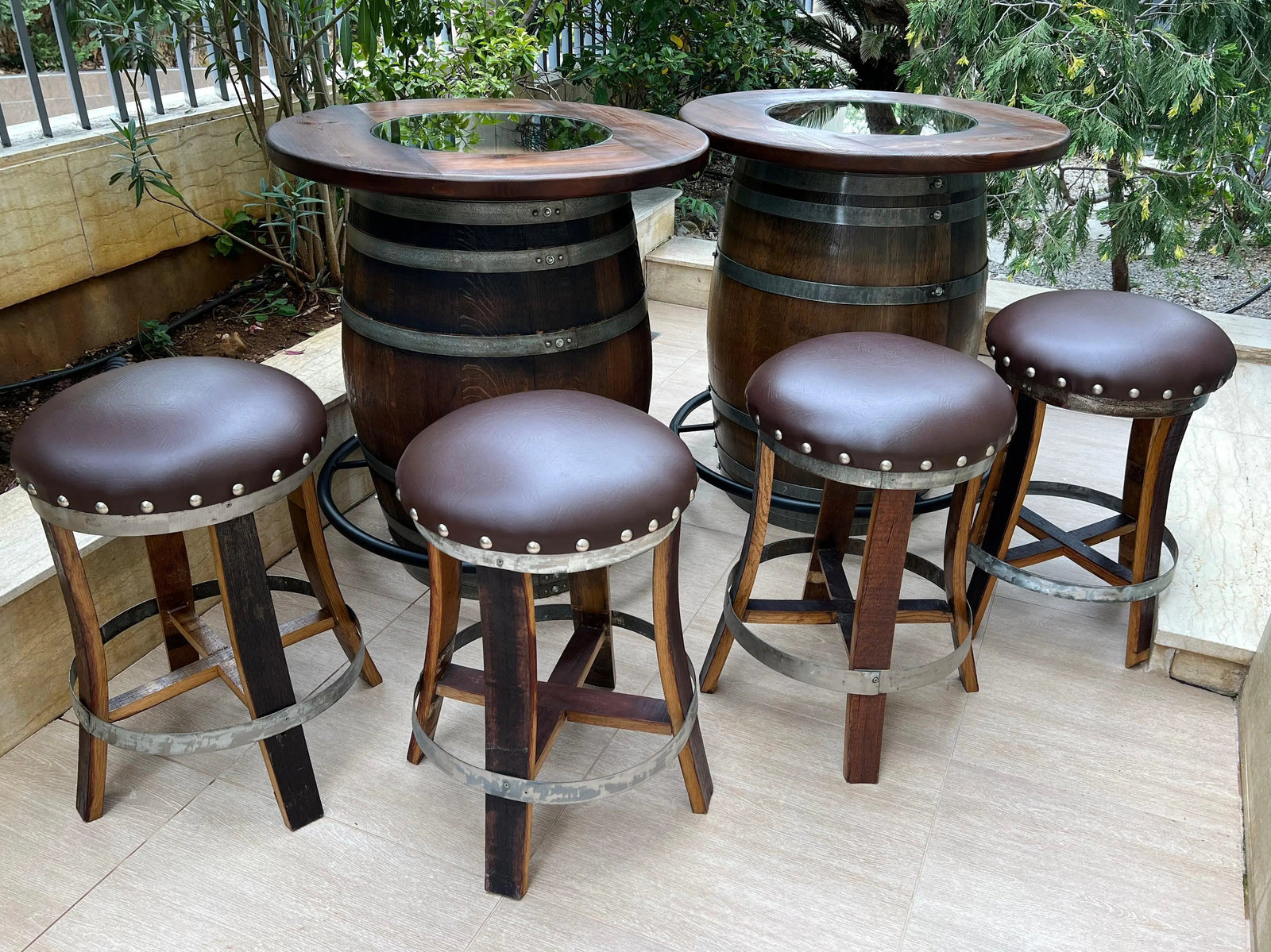 Mesa de bar de roble doble, bar de bourbon, reposapiés cómodo, barra de barril, barra de barril de whisky, mueble bar para vino