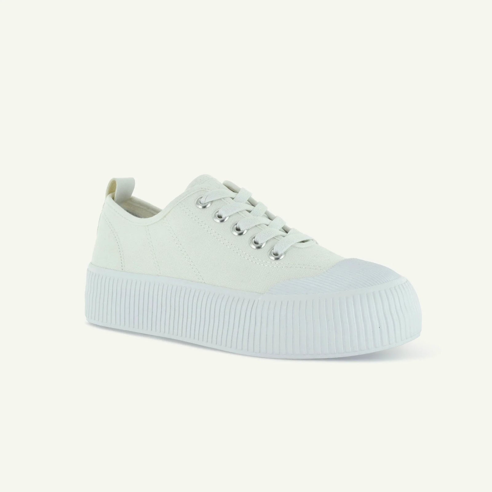 Court Royale: Vulcanized Court Shoe - White
