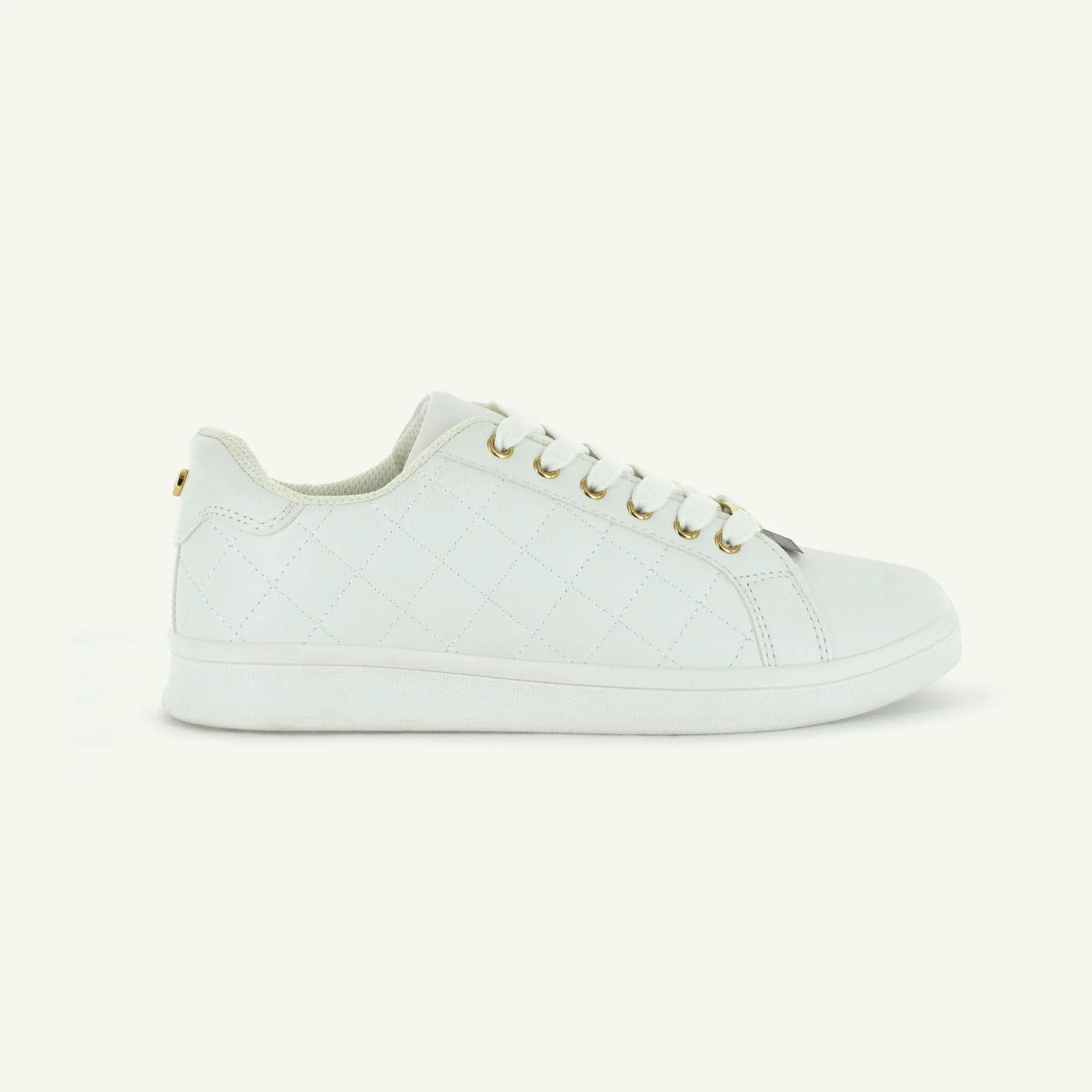 Voltaire: Quilted Court Shoe - White