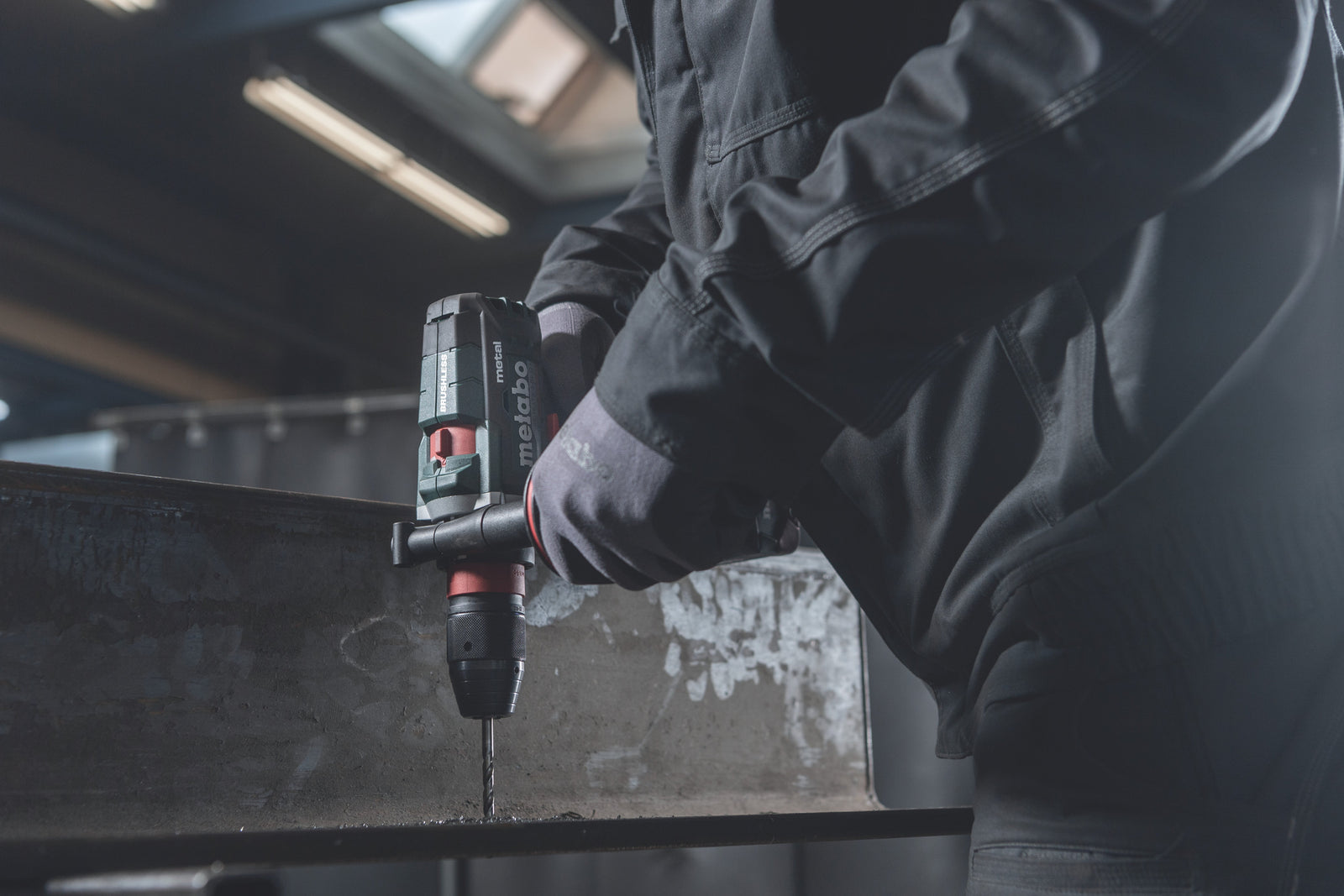 Metabo 603180620 Metabo BS 18 LTX-3 BL QI METAL 5.5 Kit MB Taladro/atornillador inalámbrico sin escobillas de 18 V y 3 velocidades