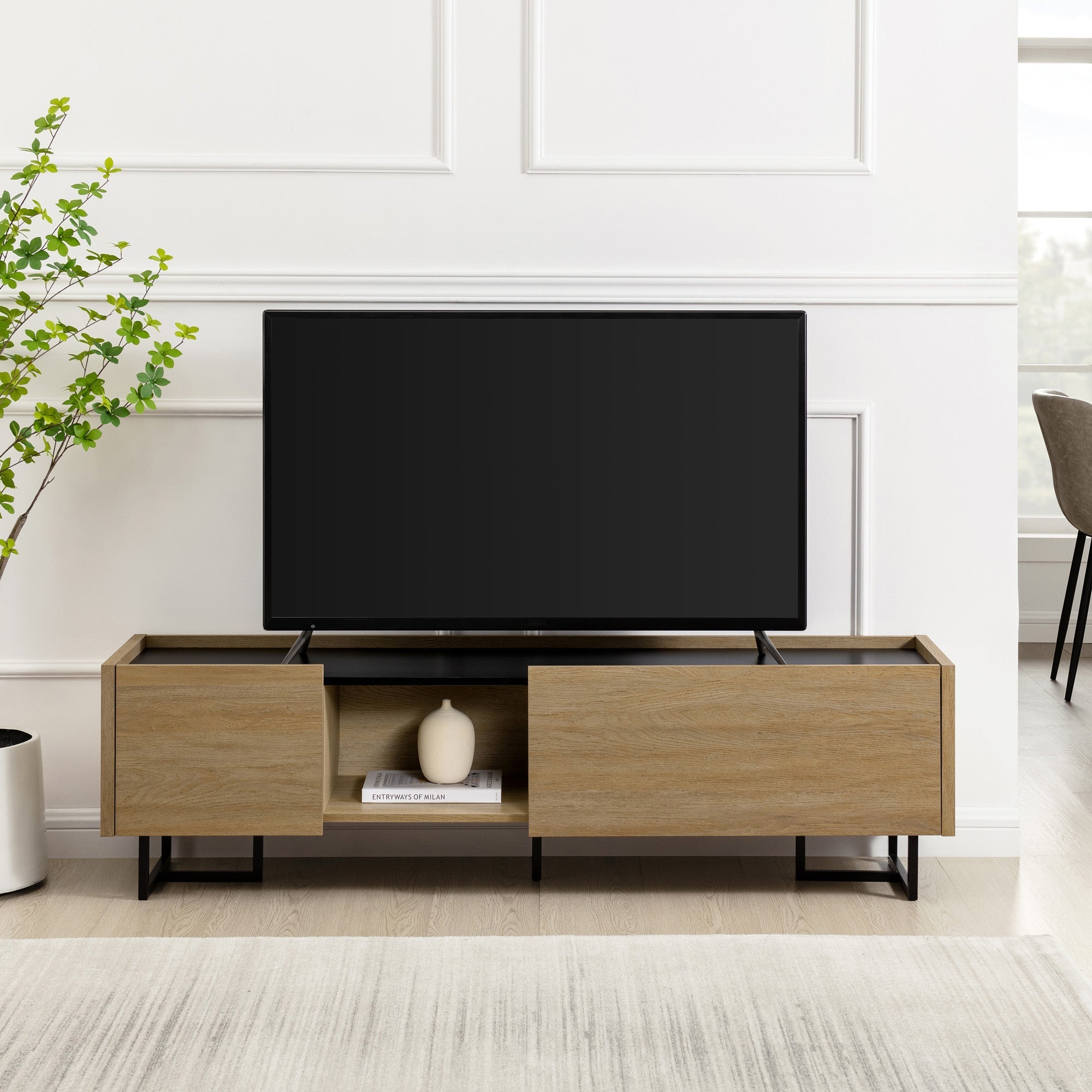 Consola multimedia minimalista Arwin