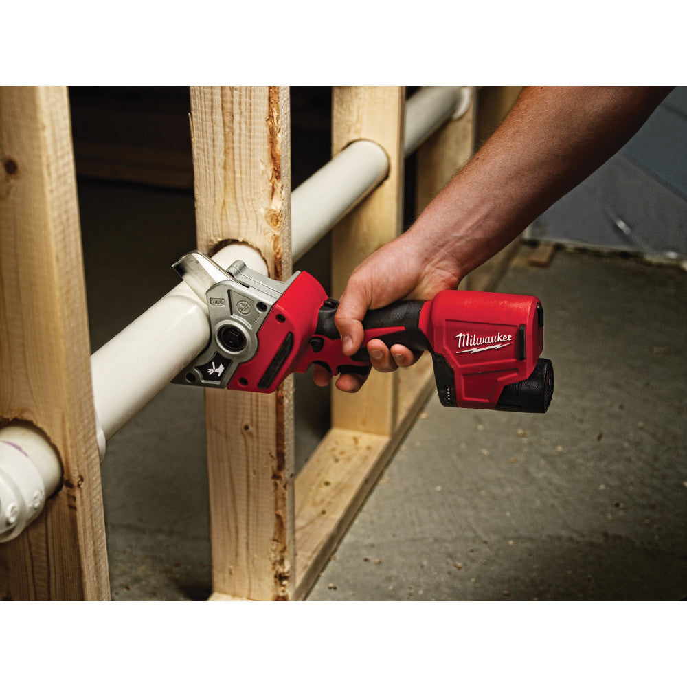 Cizalla de PVC inalámbrica de iones de litio Milwaukee 2470-20 M12™