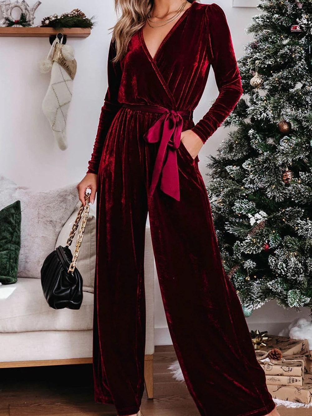 Velvet Jumpsuit for Special Occasions: Make a Statement