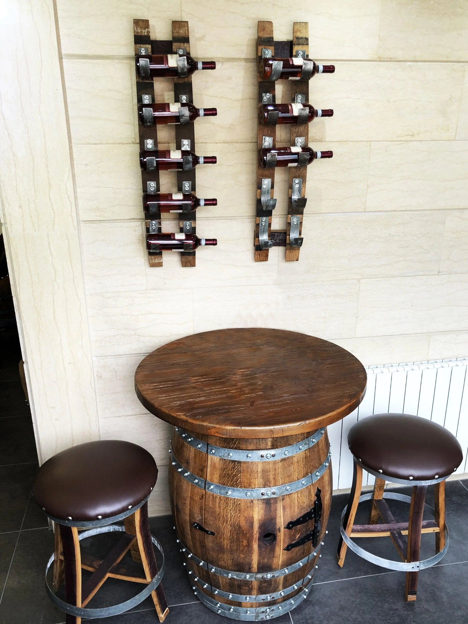 Juego de bar de vino artesanal n.° 1: Bar de whisky y vino con mesa de bar y taburetes para decorar tu bar.