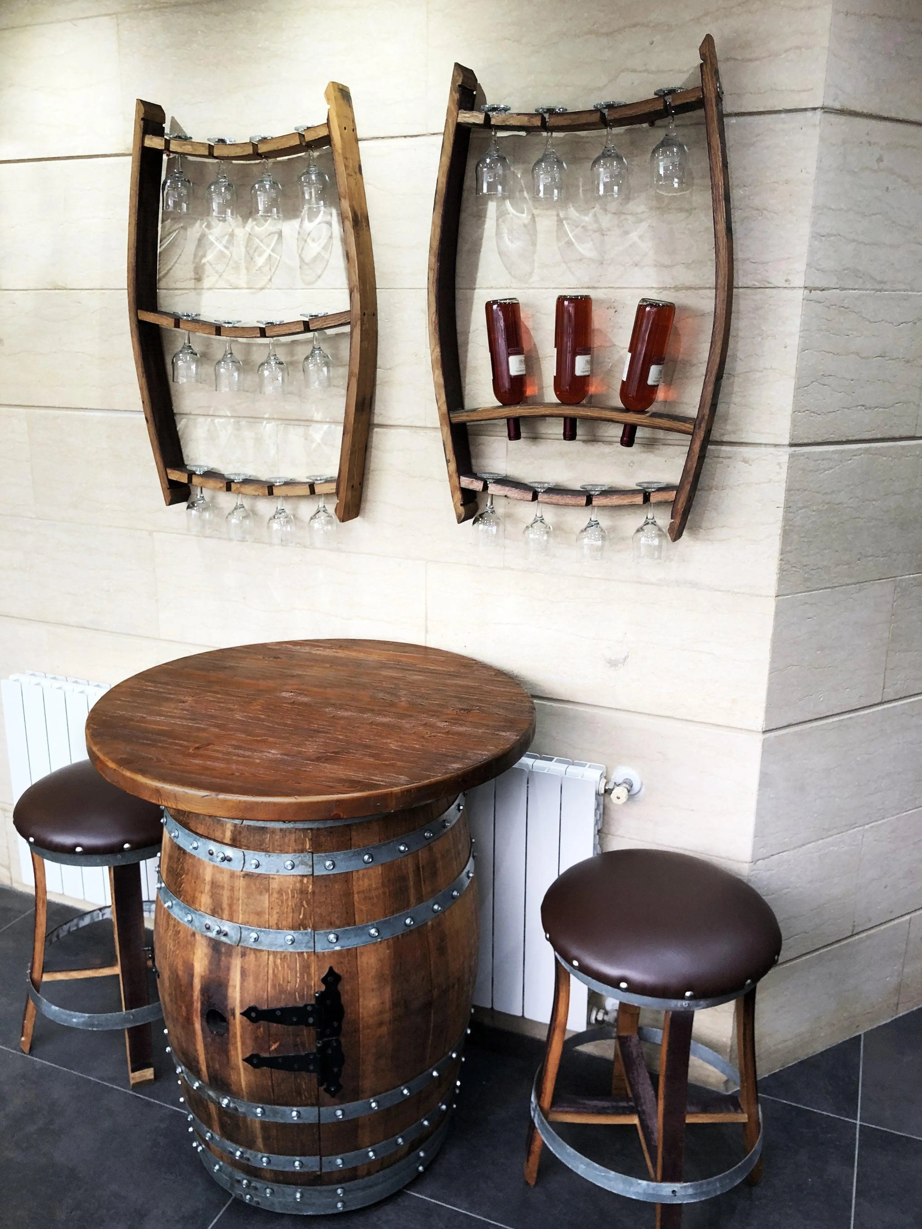 Juego de bar de vino artesanal n.° 2: Bar de whisky y vino con mesa de bar y taburetes para decorar tu bar.