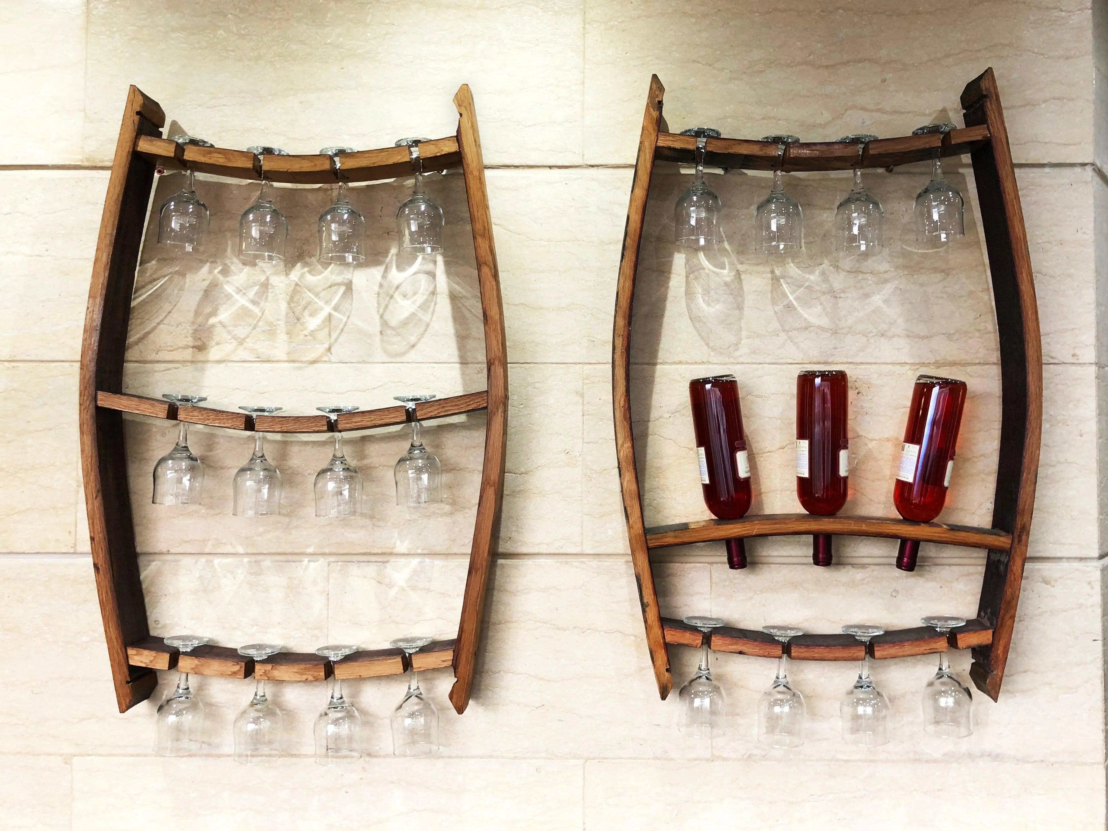 Juego de bar de vino artesanal n.° 2: Bar de whisky y vino con mesa de bar y taburetes para decorar tu bar.
