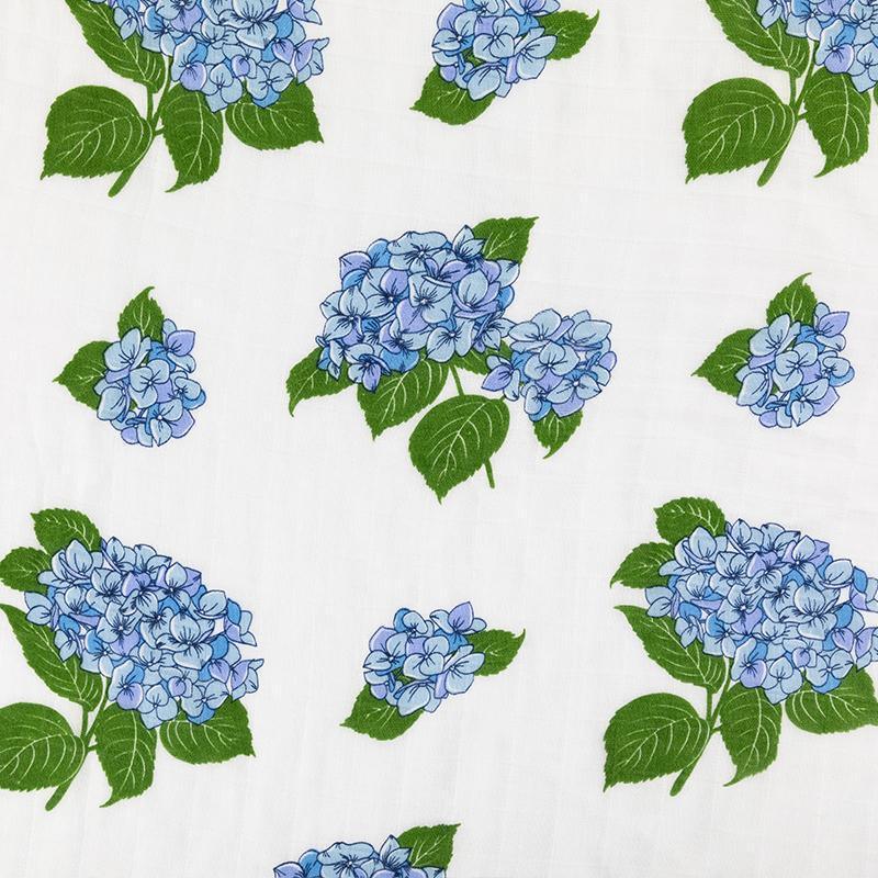 Conjunto de regalo: manta de muselina para bebé con hortensias y babero/paño para eructar combinado
