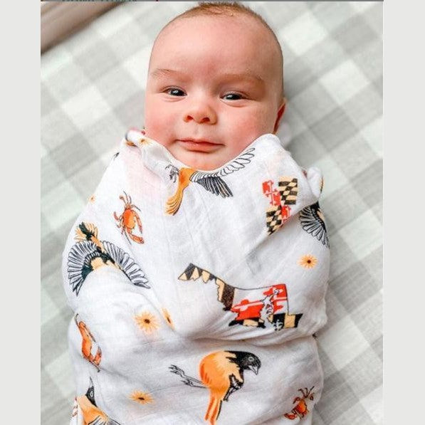 Conjunto de regalo: manta de muselina para envolver al bebé y paño eructador/babero combinados de Maryland Baby